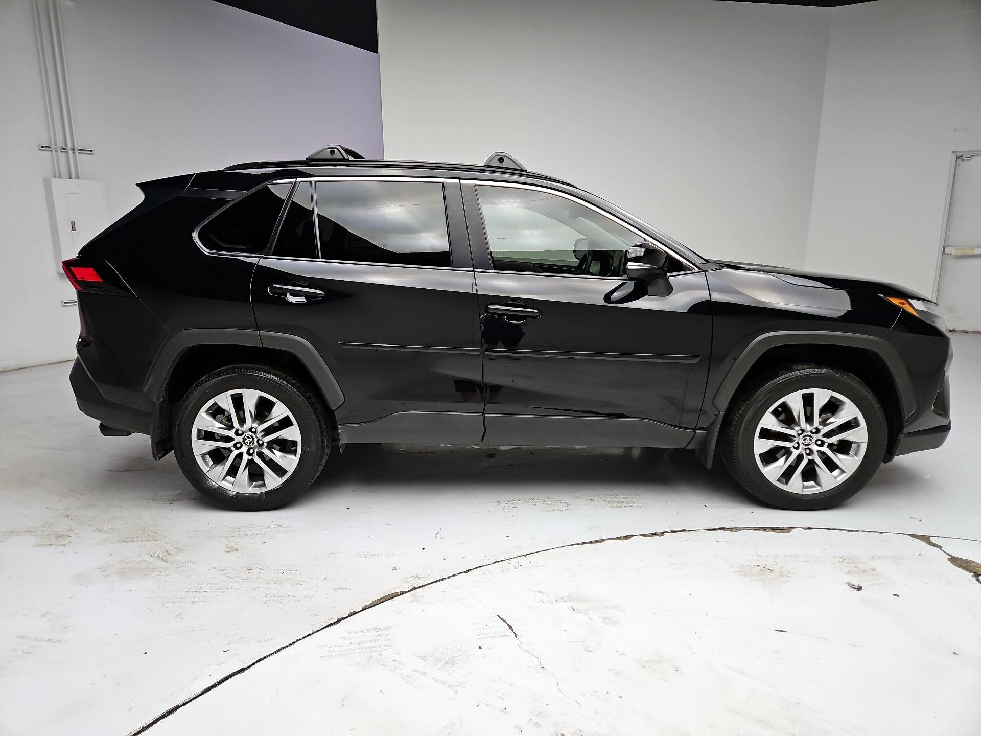 Thumbnail: 2025 Toyota RAV4 - 4