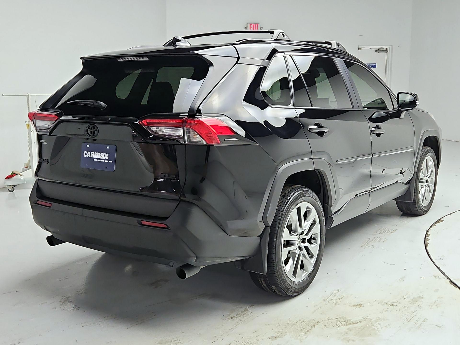 Thumbnail: 2025 Toyota RAV4 - 5