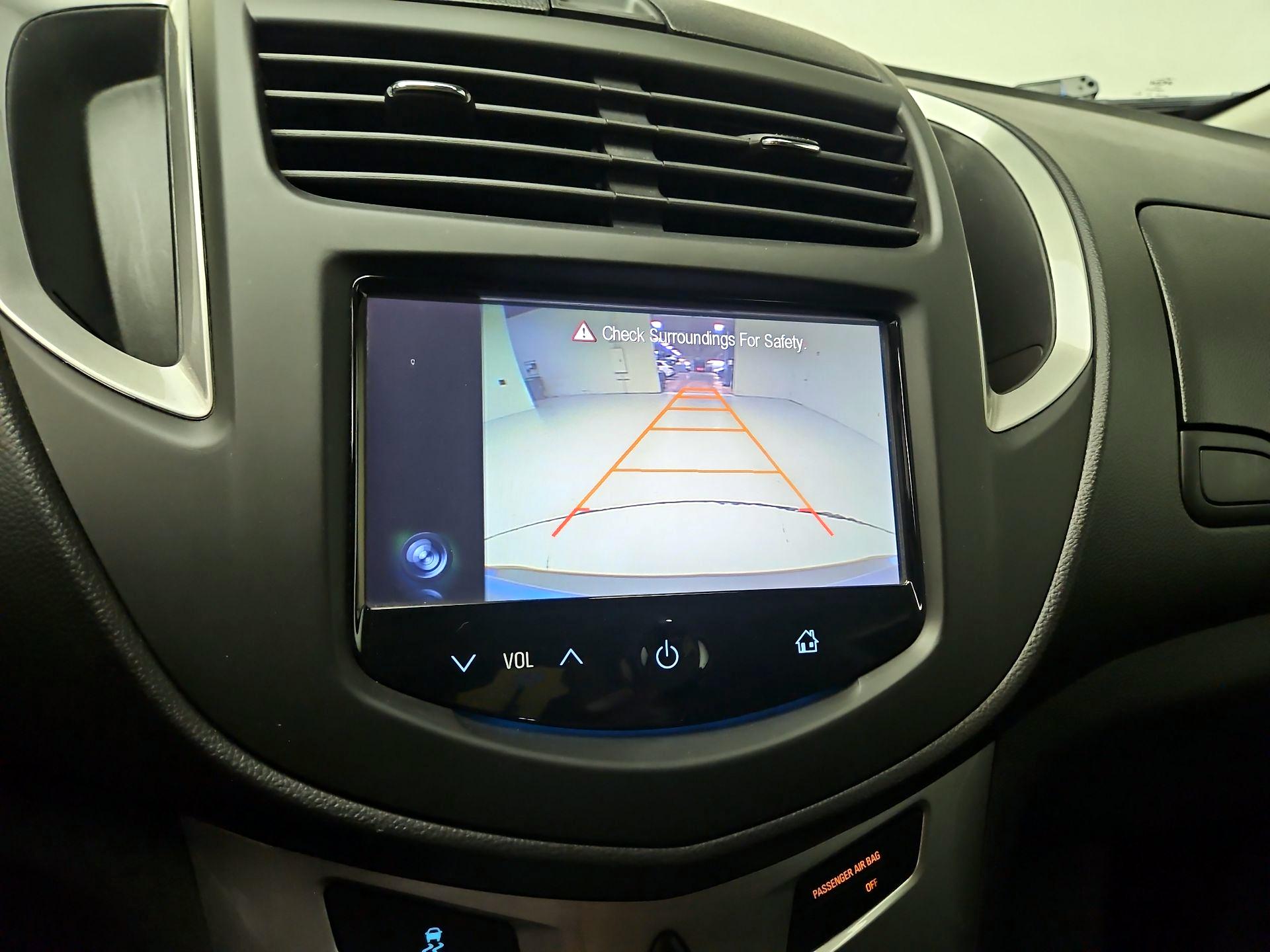 Thumbnail: 2015 Chevrolet Trax - 14