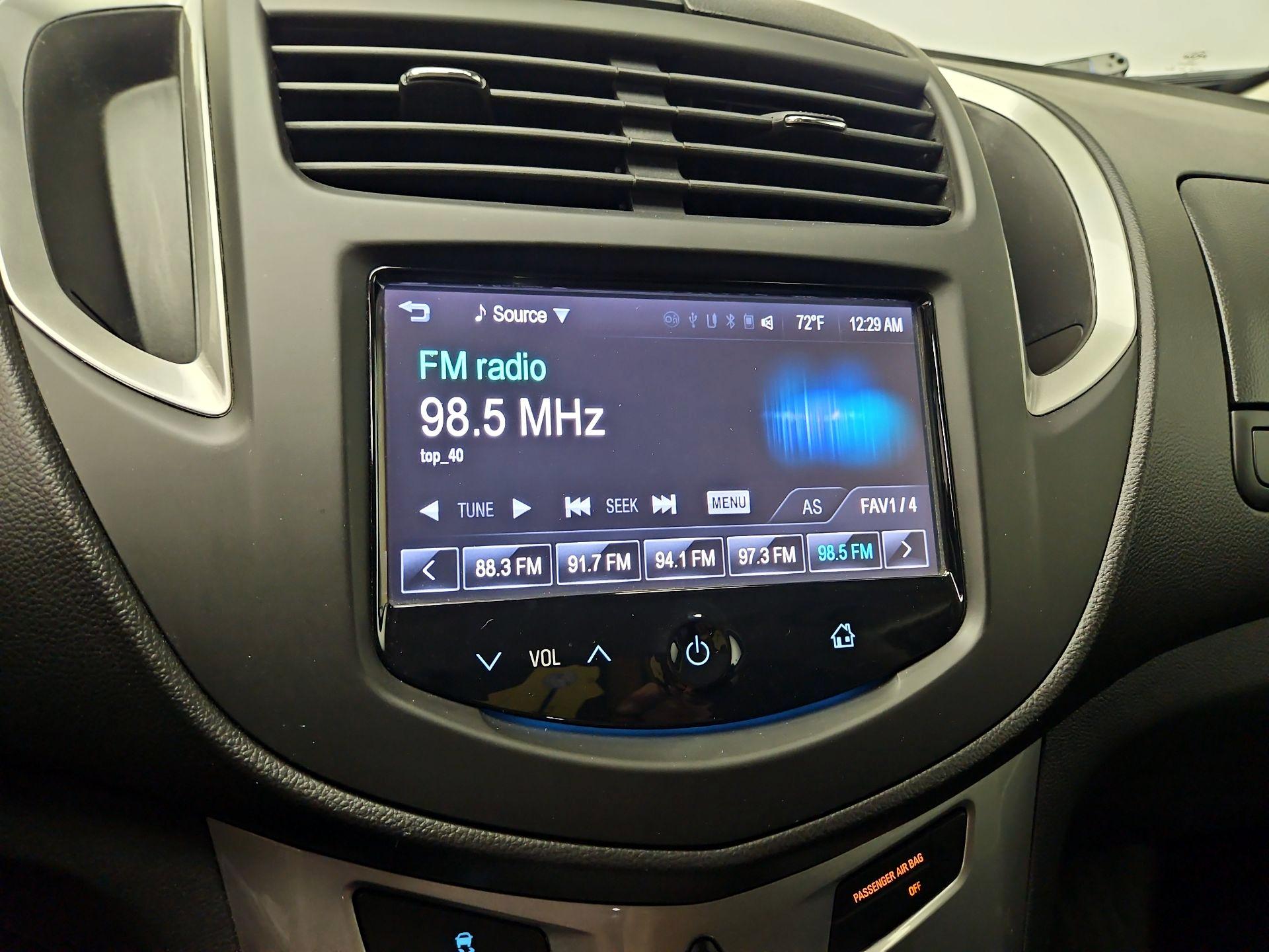 Thumbnail: 2015 Chevrolet Trax - 15