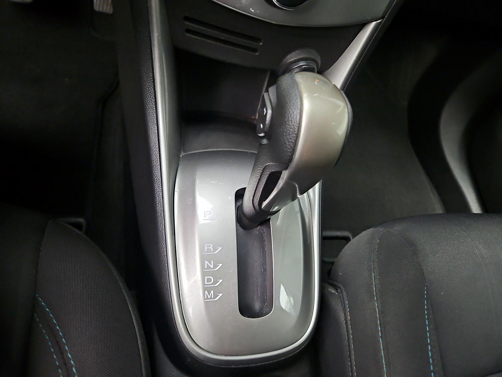 Thumbnail: 2015 Chevrolet Trax - 17