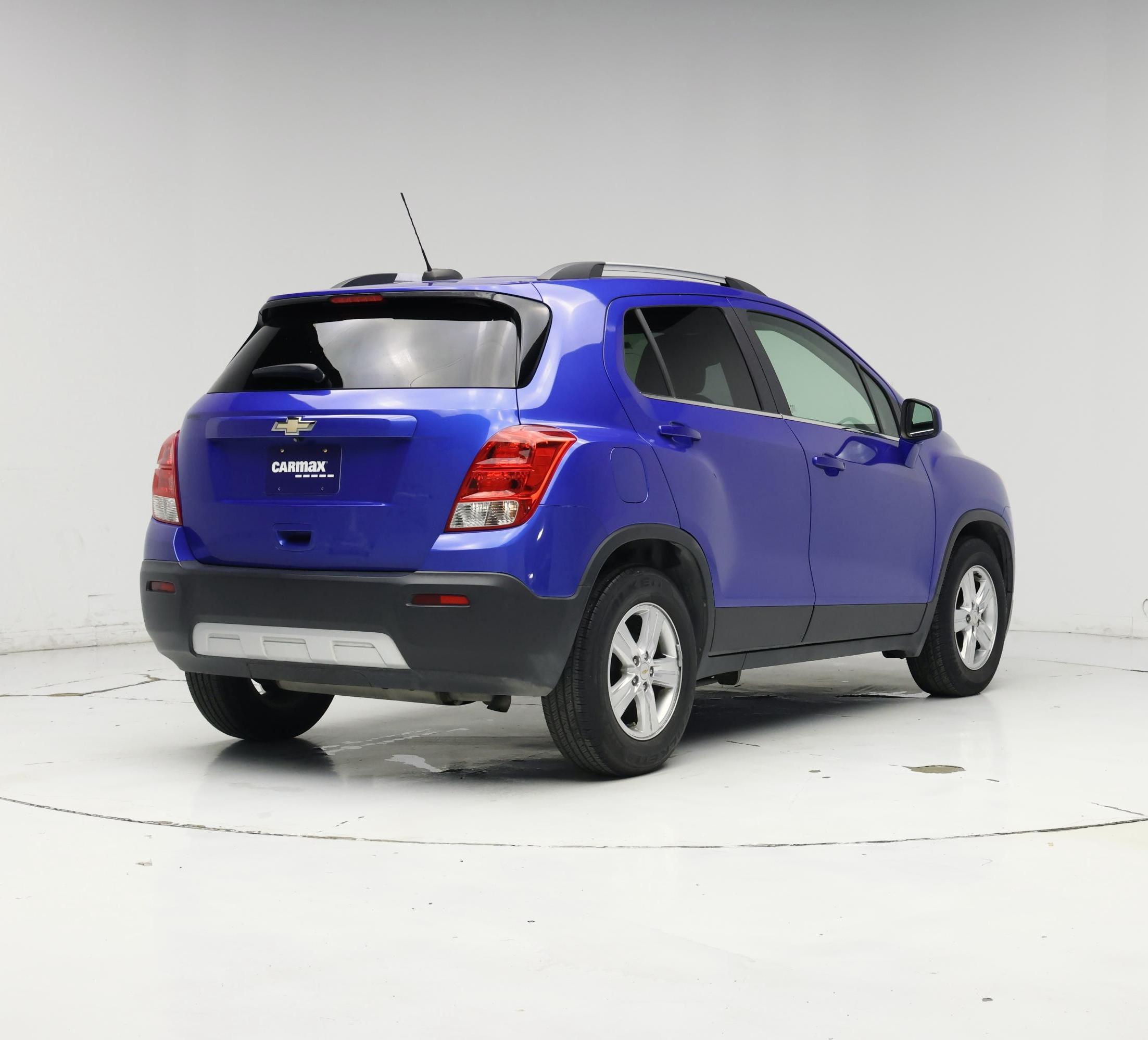 Thumbnail: 2015 Chevrolet Trax - 8