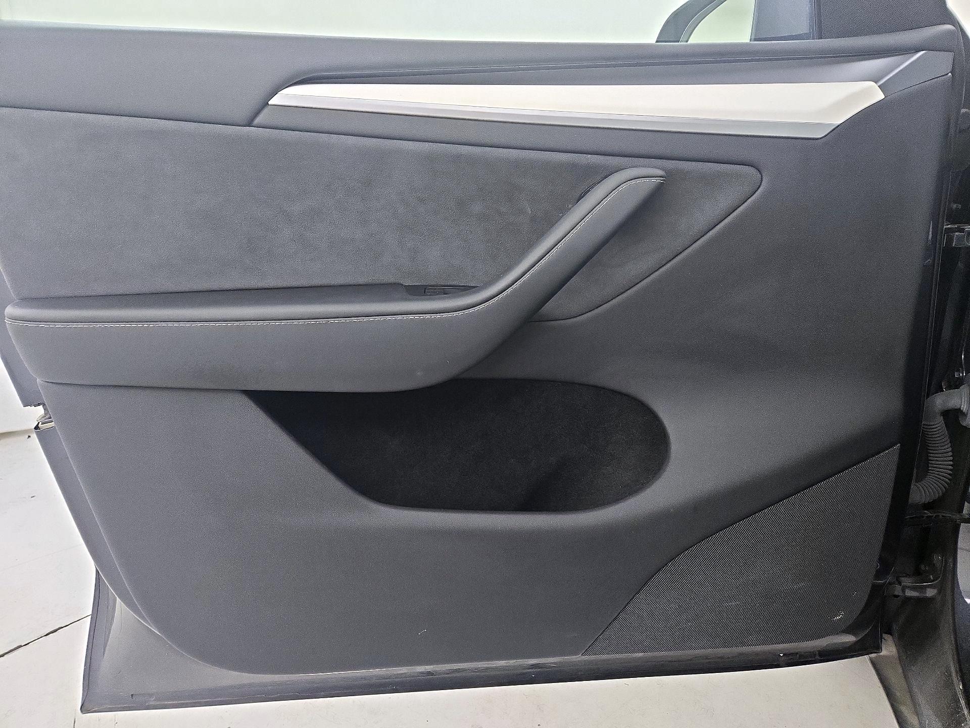Thumbnail: 2024 Tesla Model Y - 12