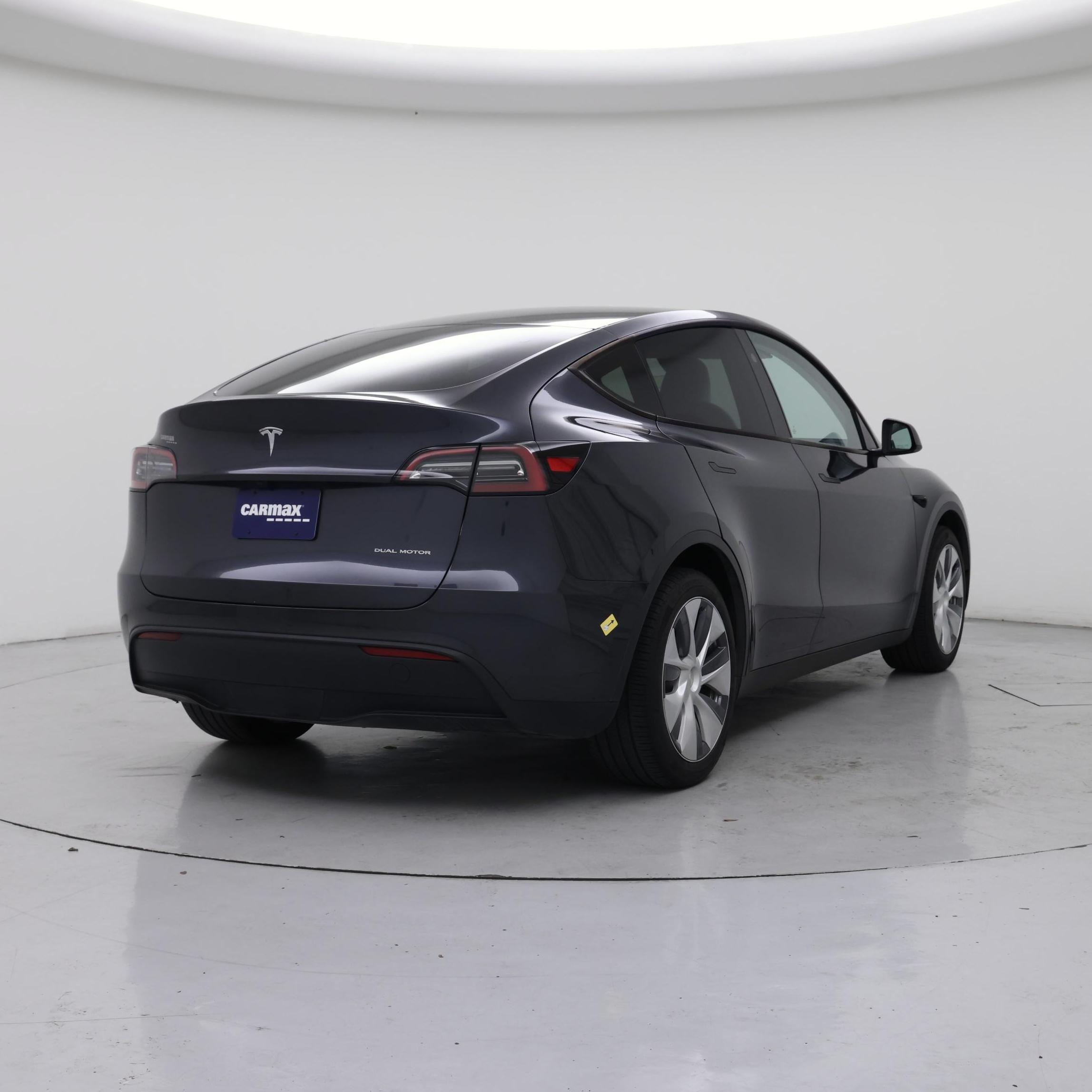 Thumbnail: 2024 Tesla Model Y - 8