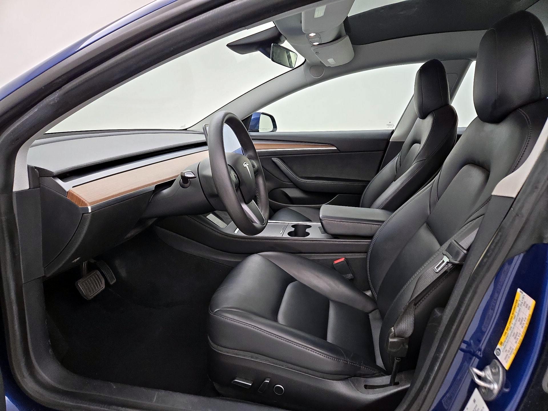 Thumbnail: 2021 Tesla Model 3 - 11