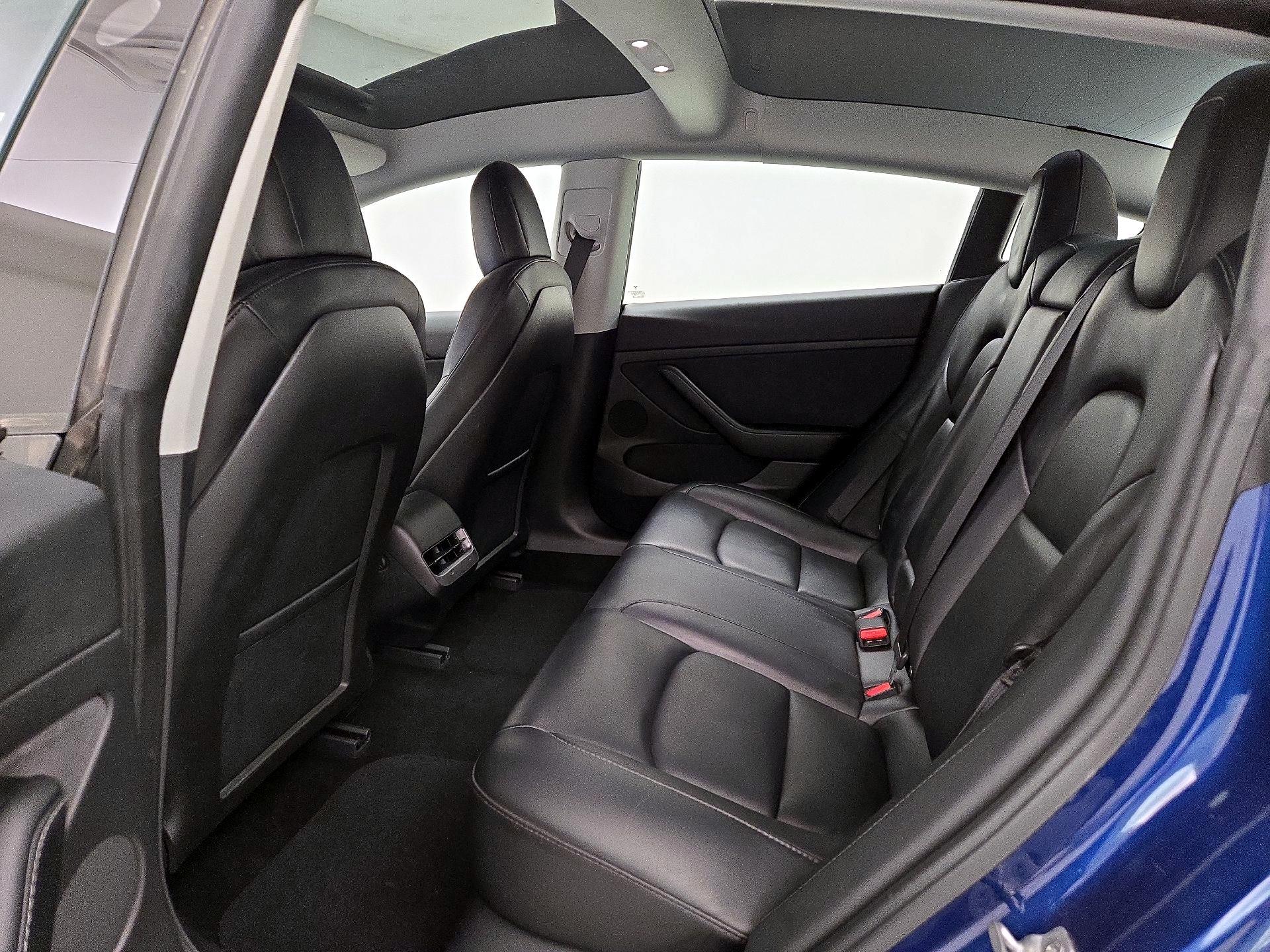 Thumbnail: 2021 Tesla Model 3 - 20