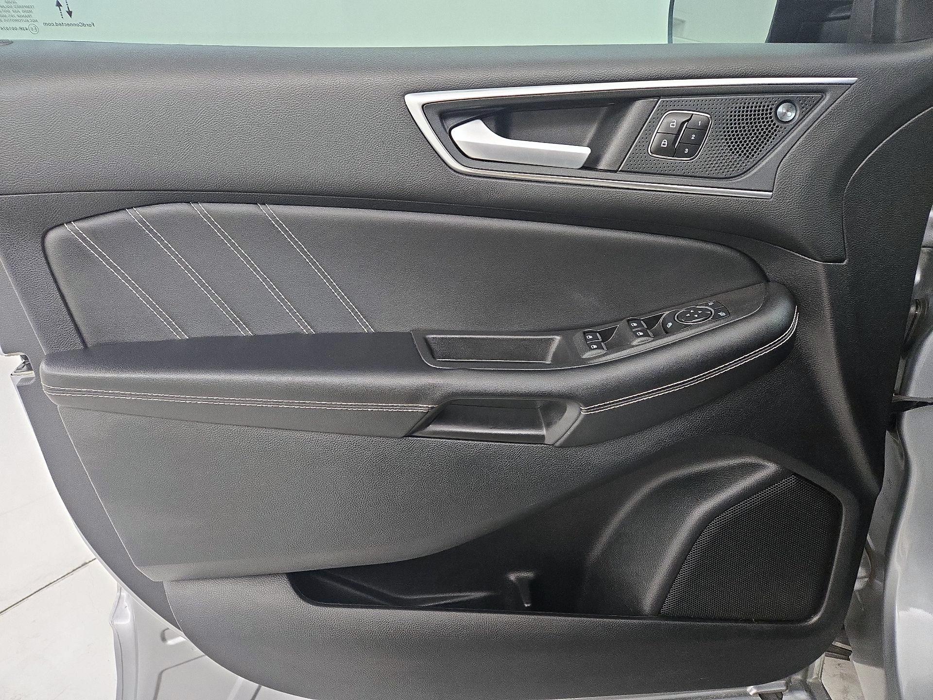 Thumbnail: 2023 Ford Edge - 12