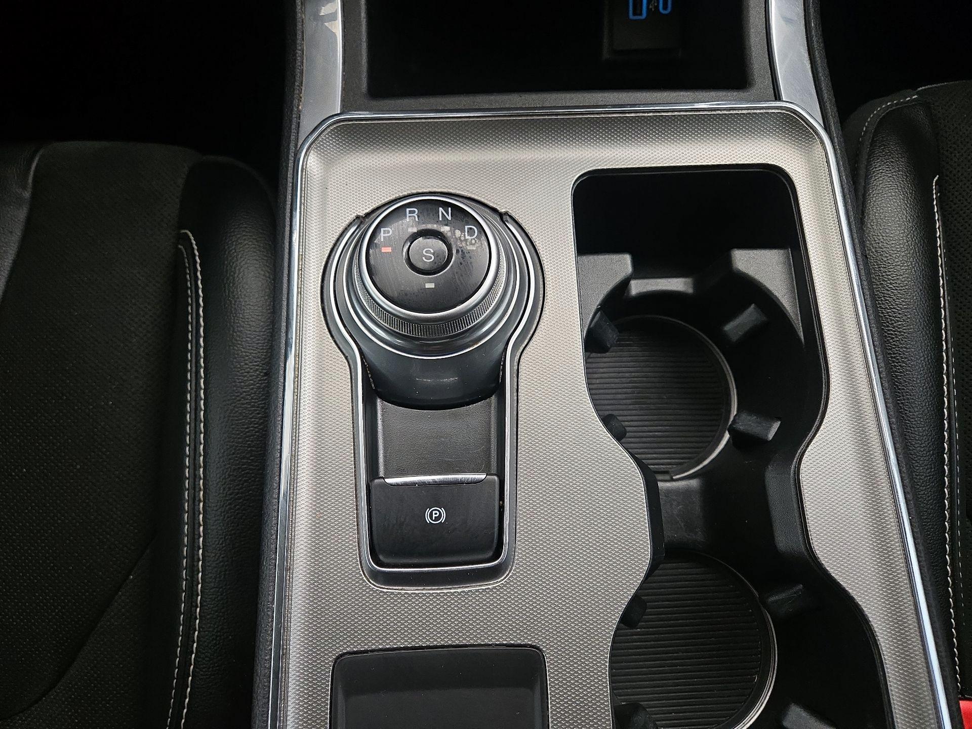 Thumbnail: 2023 Ford Edge - 17