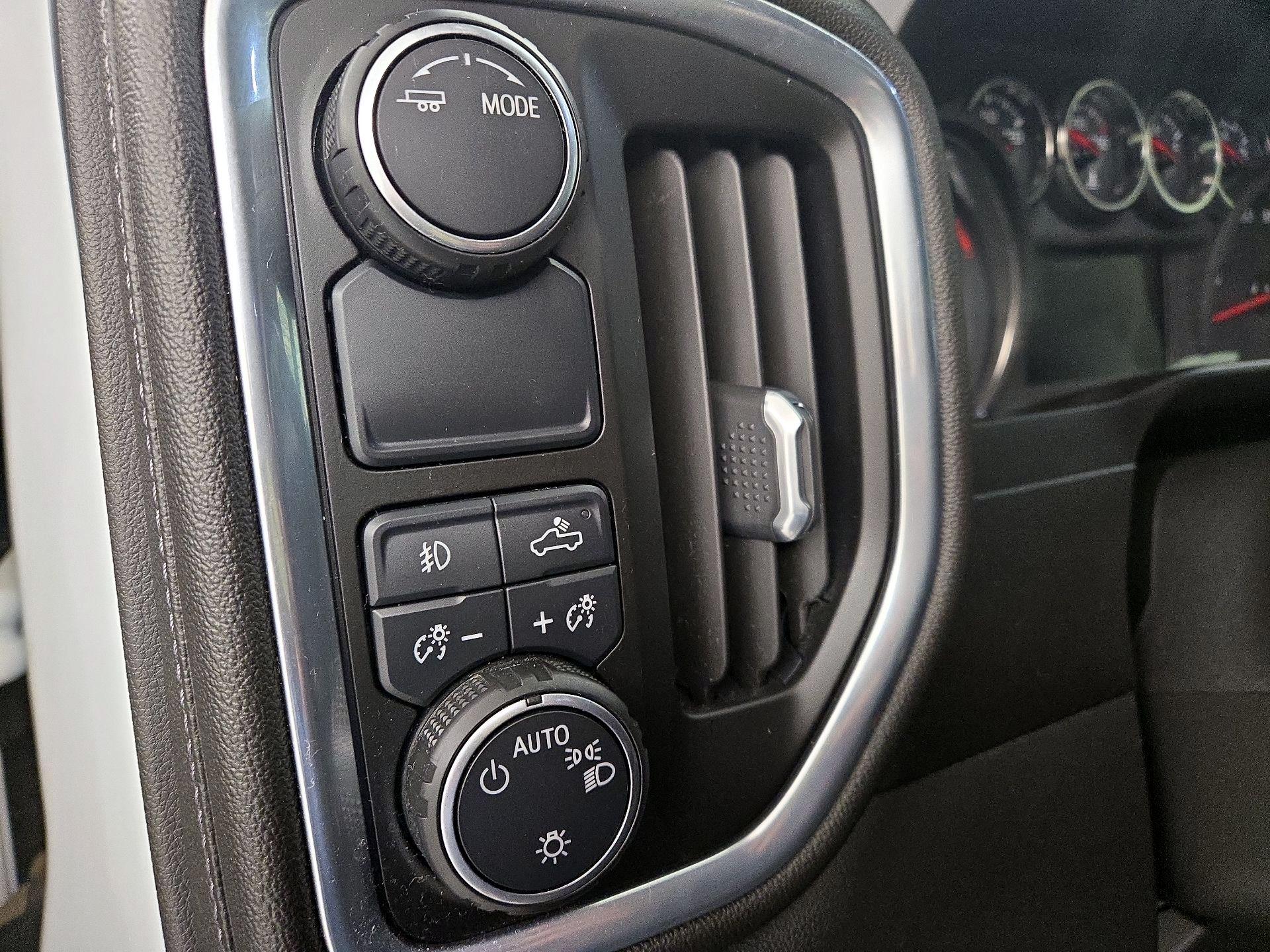 Thumbnail: 2021 Chevrolet Silverado 1500 - 13