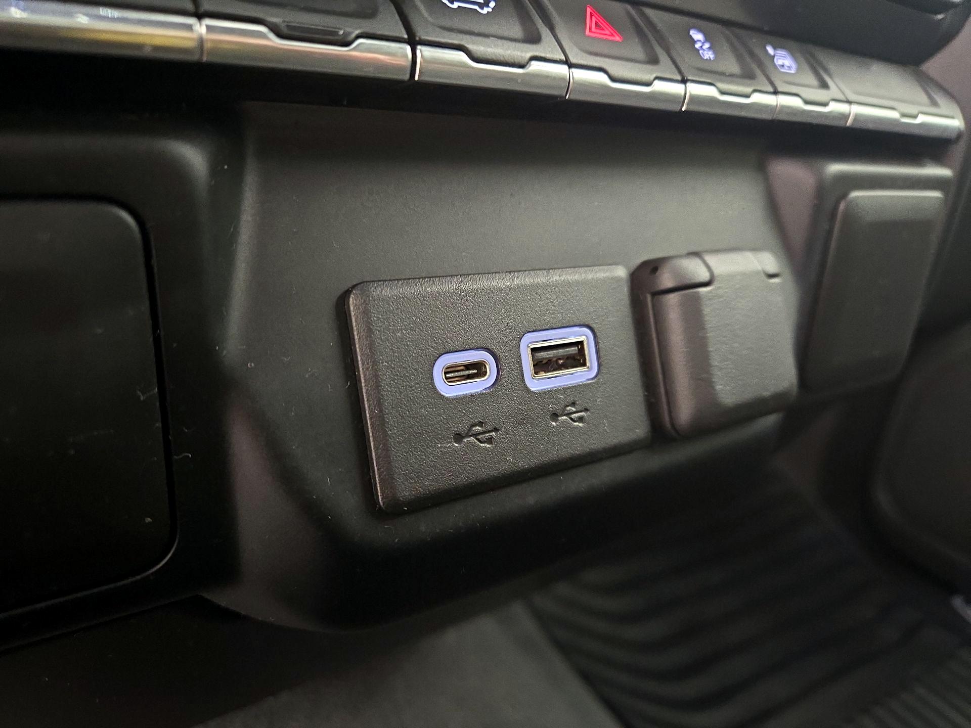 Thumbnail: 2021 Chevrolet Silverado 1500 - 18