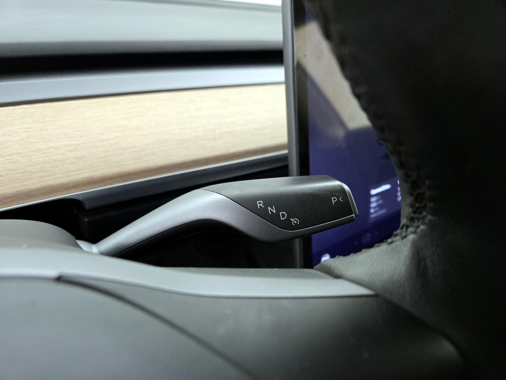 Thumbnail: 2022 Tesla Model Y - 17