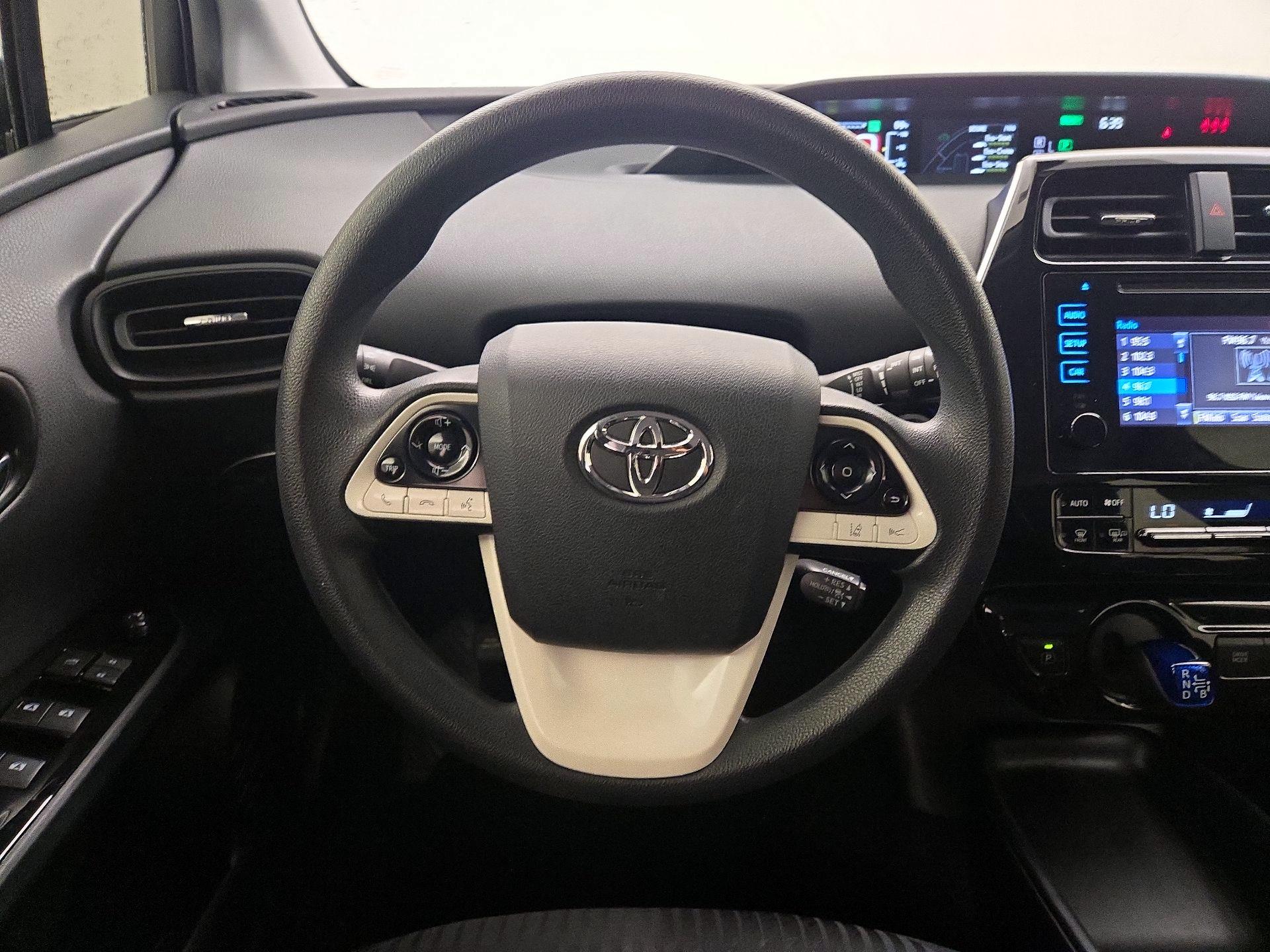 Thumbnail: 2017 Toyota Prius - 10