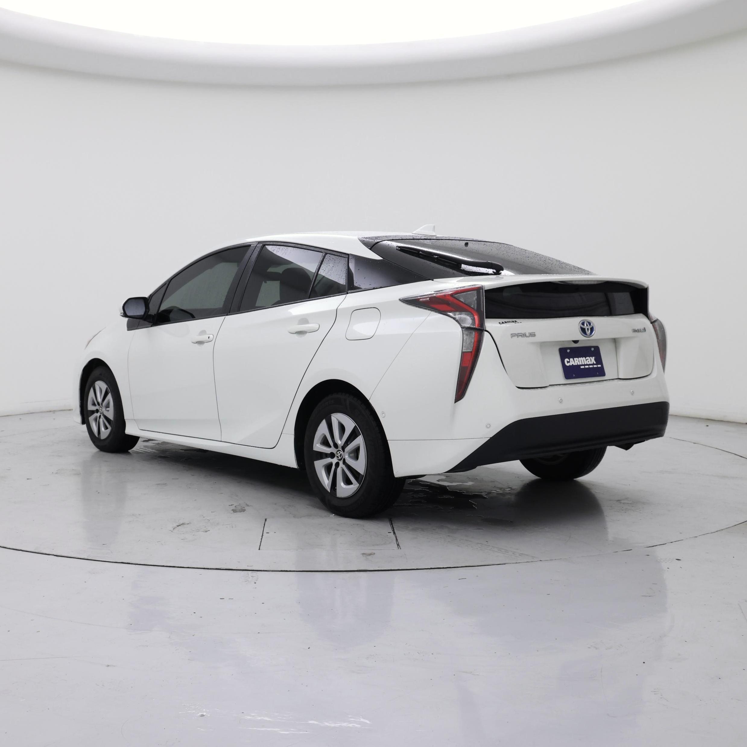 Thumbnail: 2017 Toyota Prius - 2
