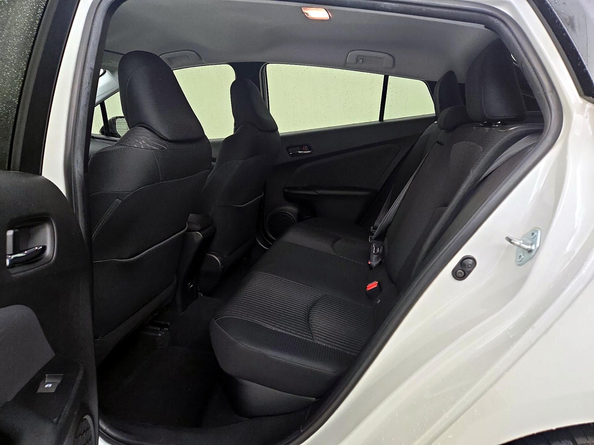 Thumbnail: 2017 Toyota Prius - 19