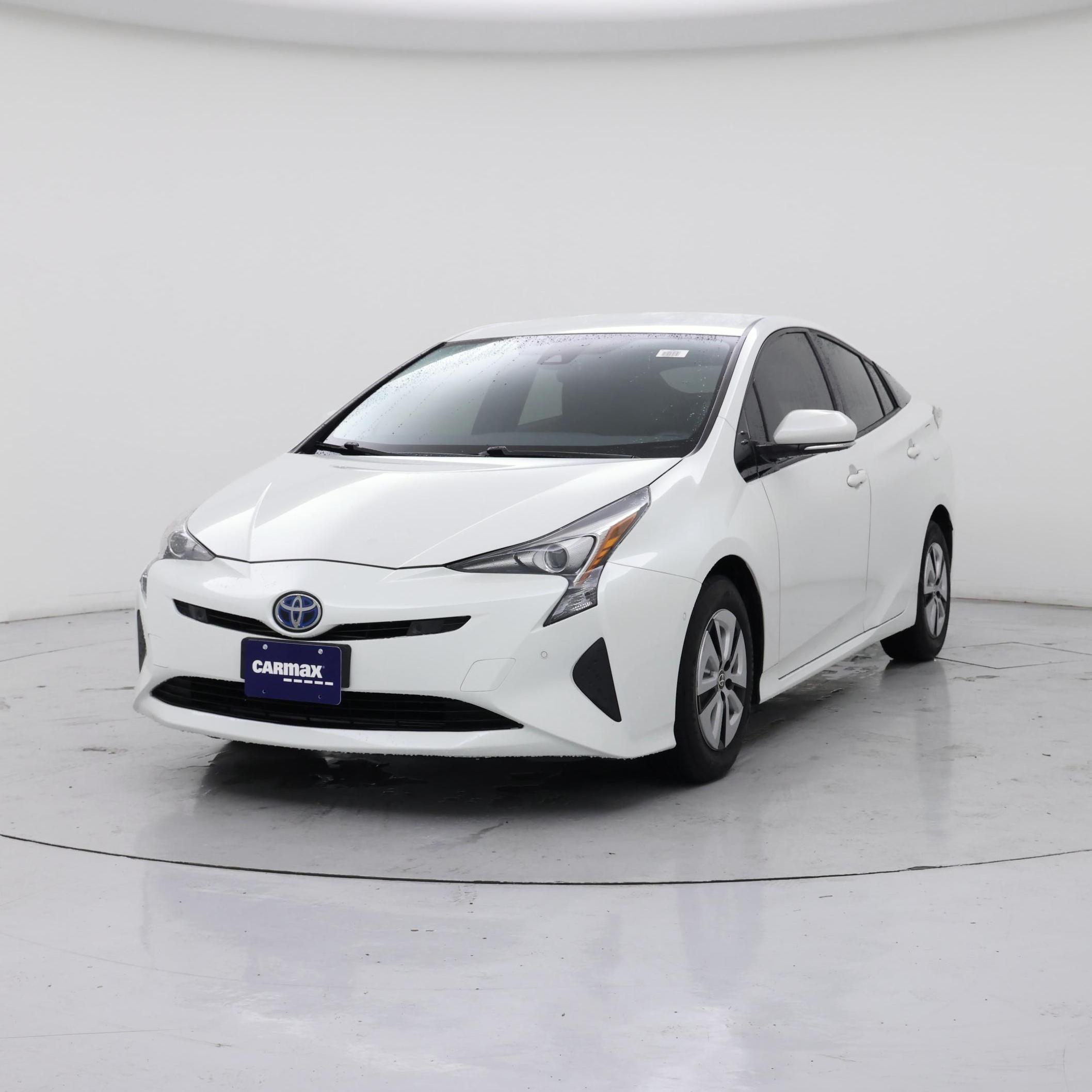Thumbnail: 2017 Toyota Prius - 4