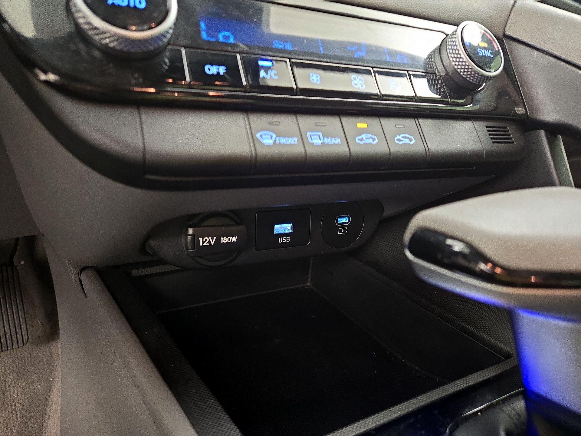 Thumbnail: 2024 Hyundai Elantra - 19