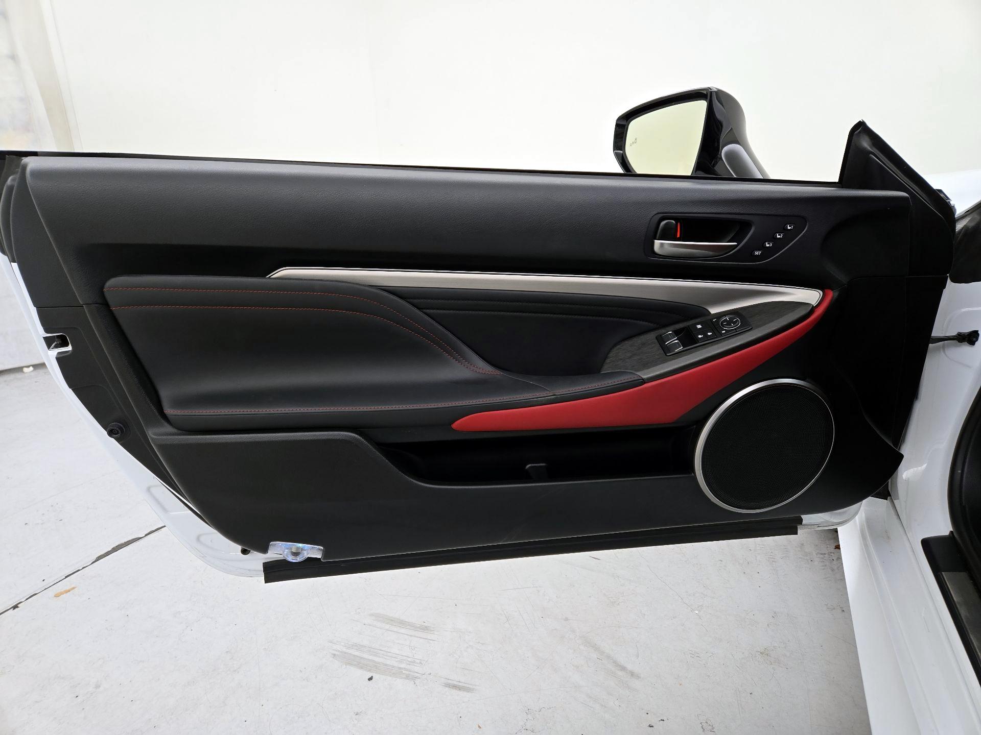 Thumbnail: 2021 Lexus RC - 12
