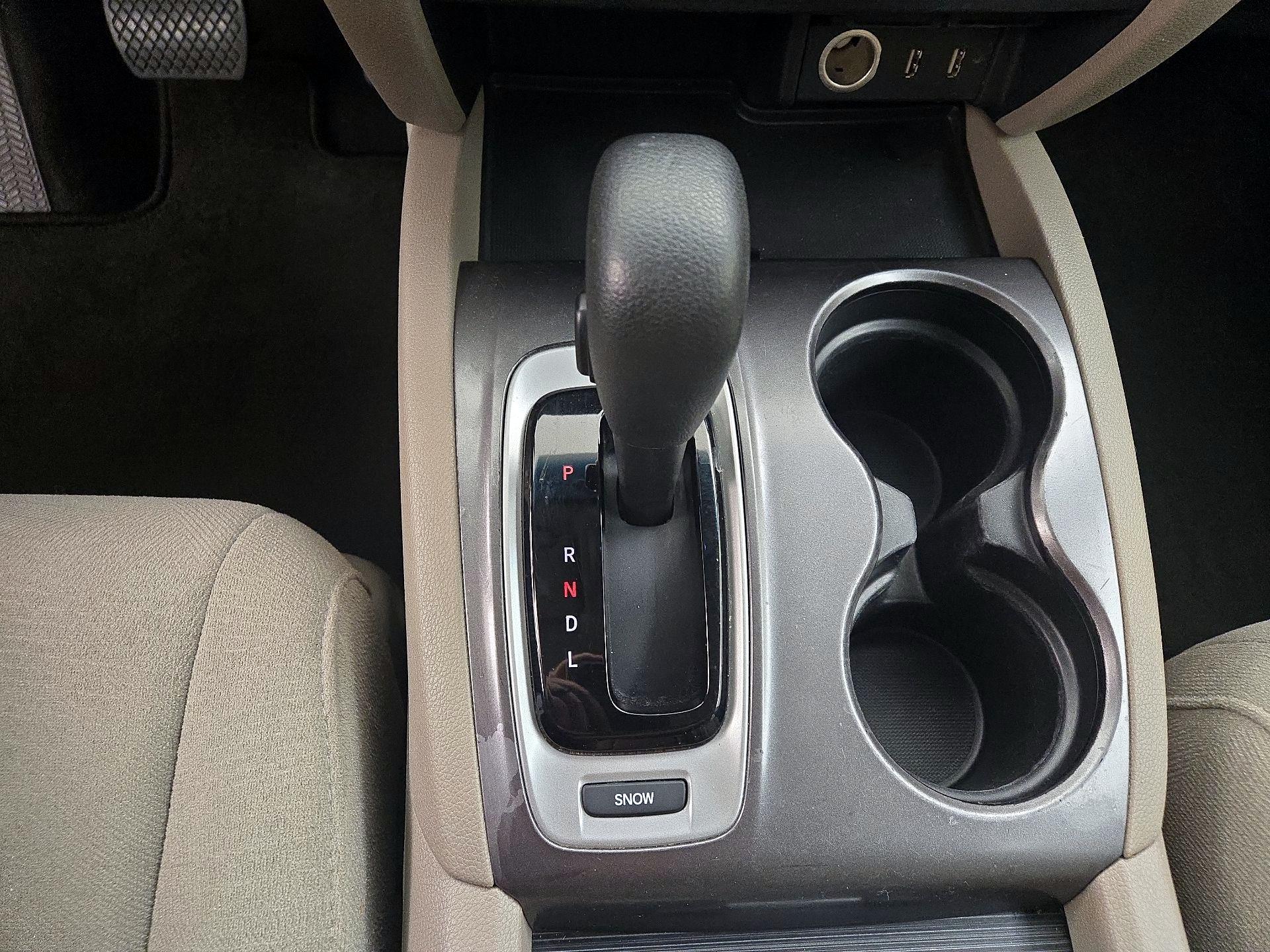 Thumbnail: 2016 Honda Pilot - 17