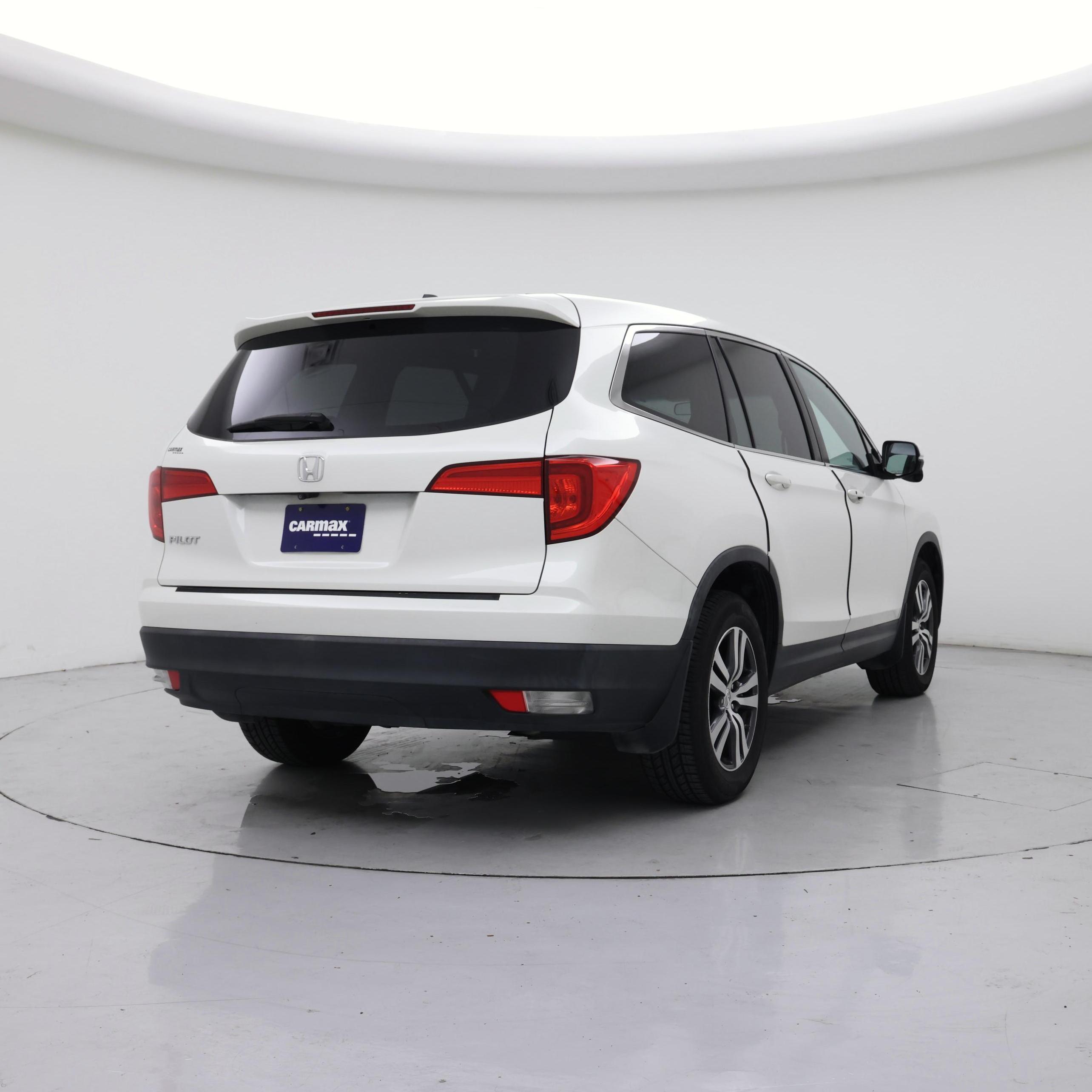 Thumbnail: 2016 Honda Pilot - 8