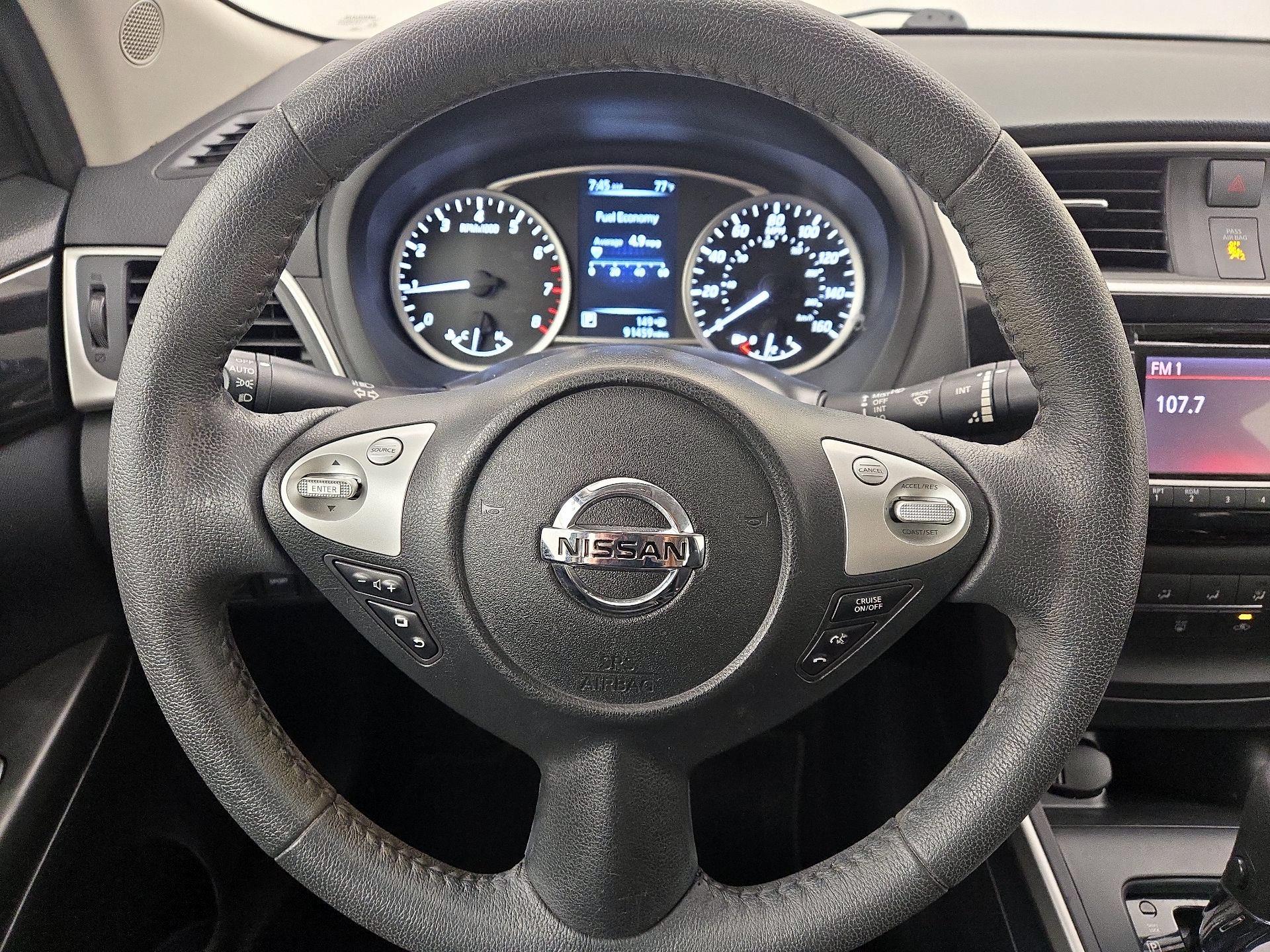 Thumbnail: 2017 Nissan Sentra - 10
