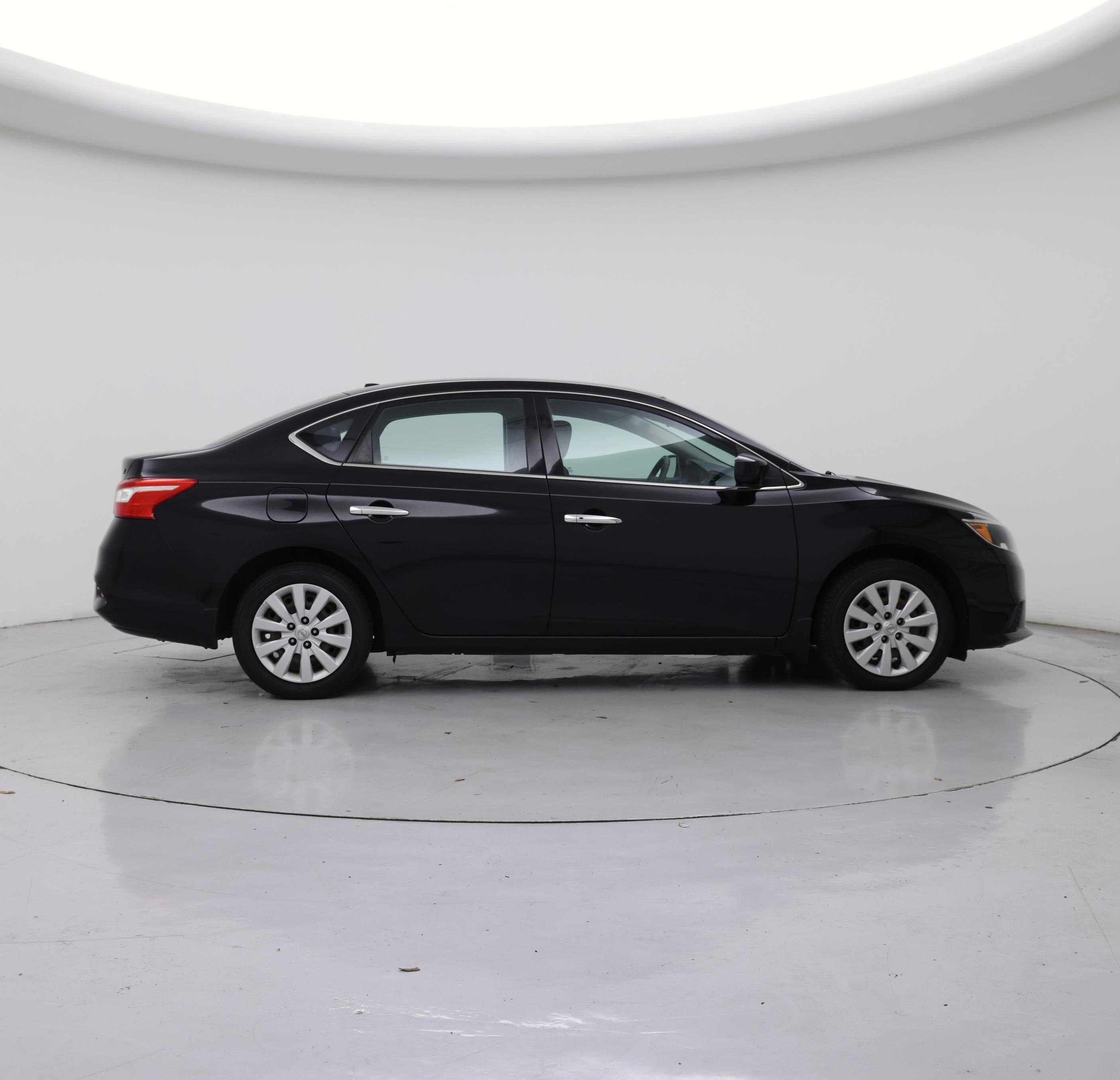 Thumbnail: 2017 Nissan Sentra - 7