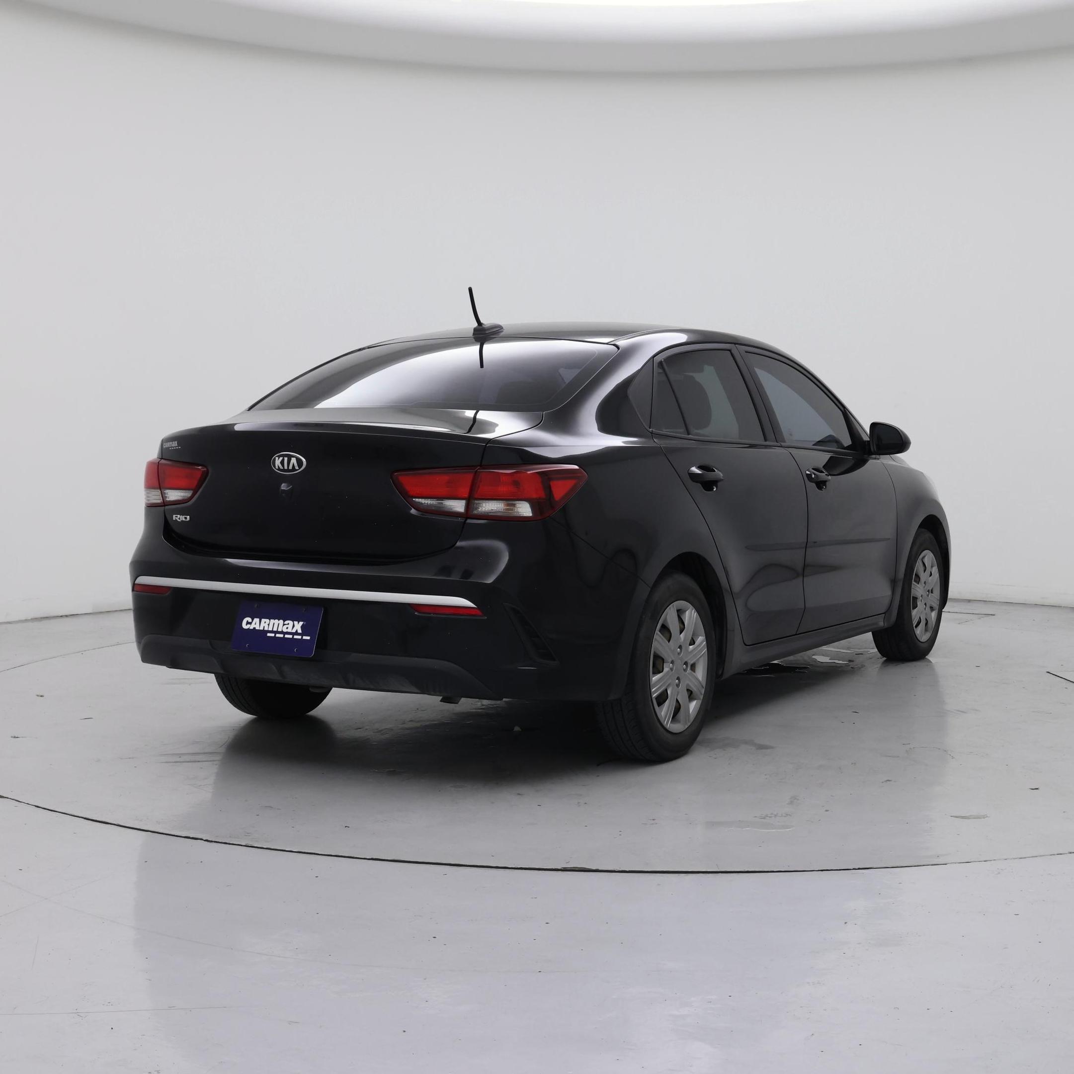 Thumbnail: 2021 Kia Rio - 8