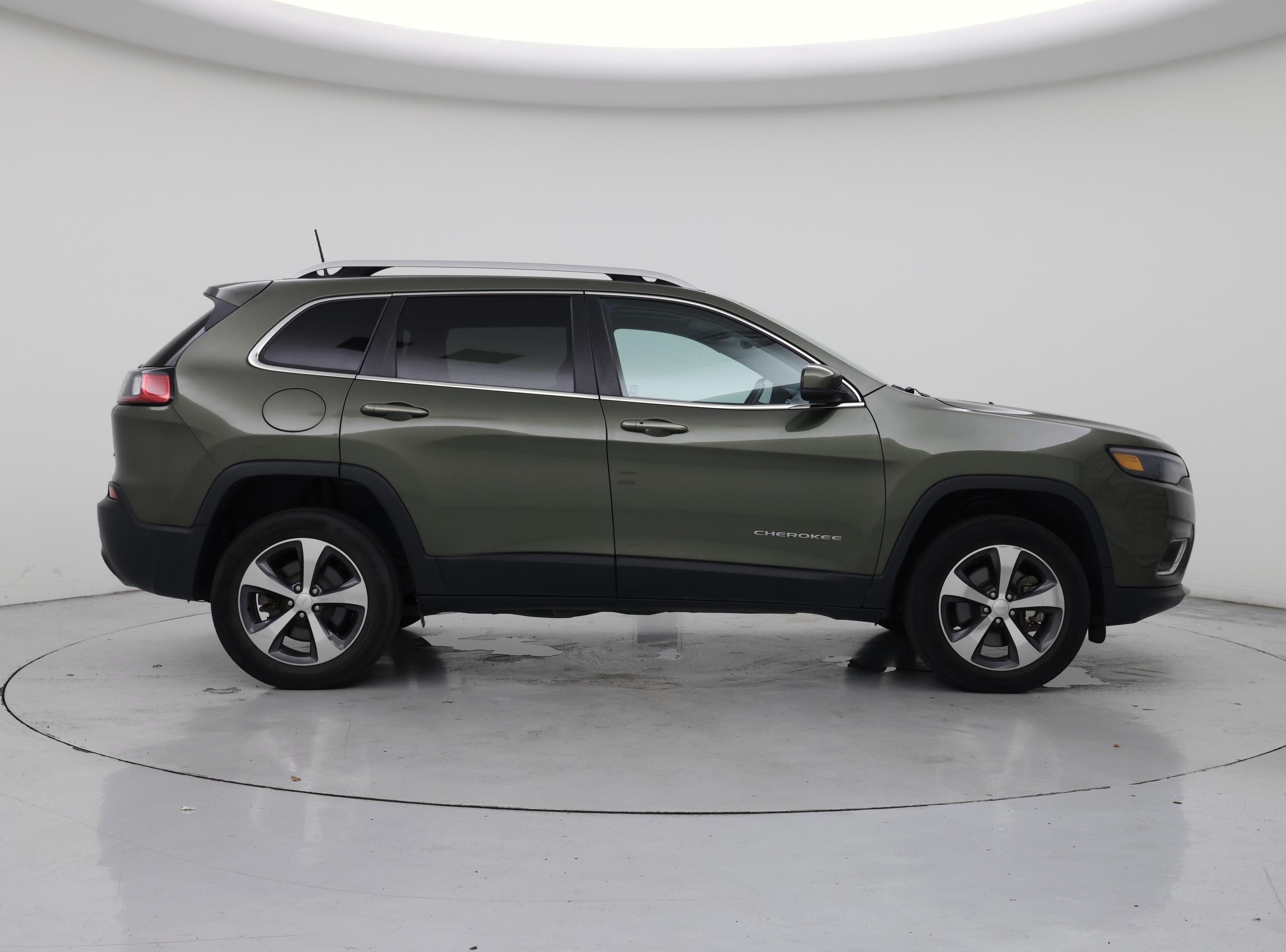 Thumbnail: 2019 Jeep Cherokee - 7