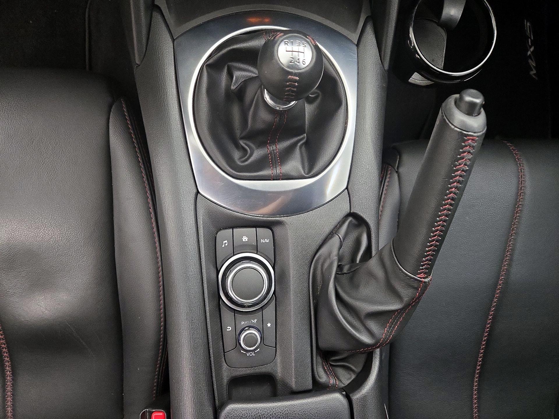 Thumbnail: 2017 Mazda MX-5 Miata - 17