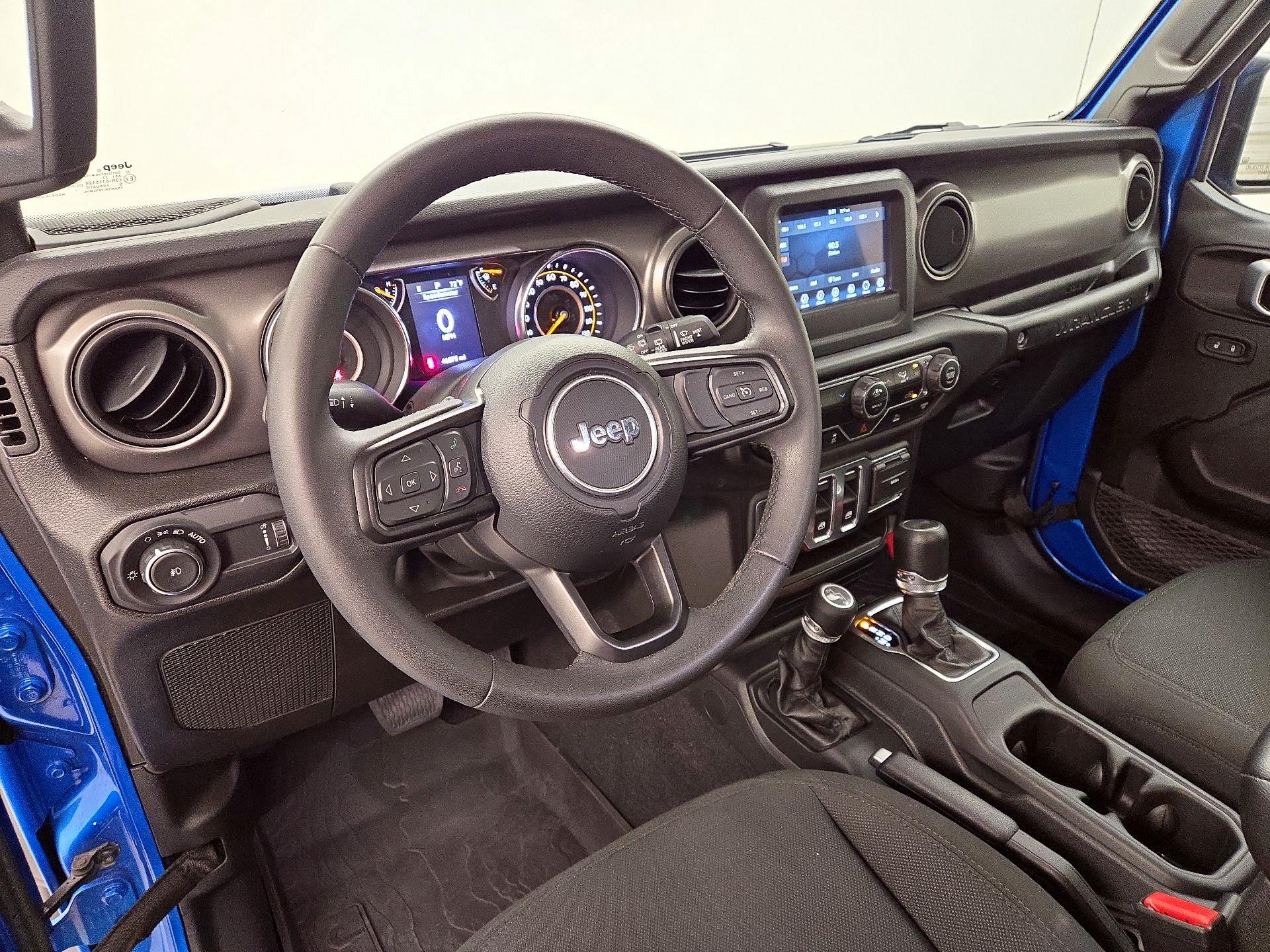 Thumbnail: 2023 Jeep Wrangler - 9