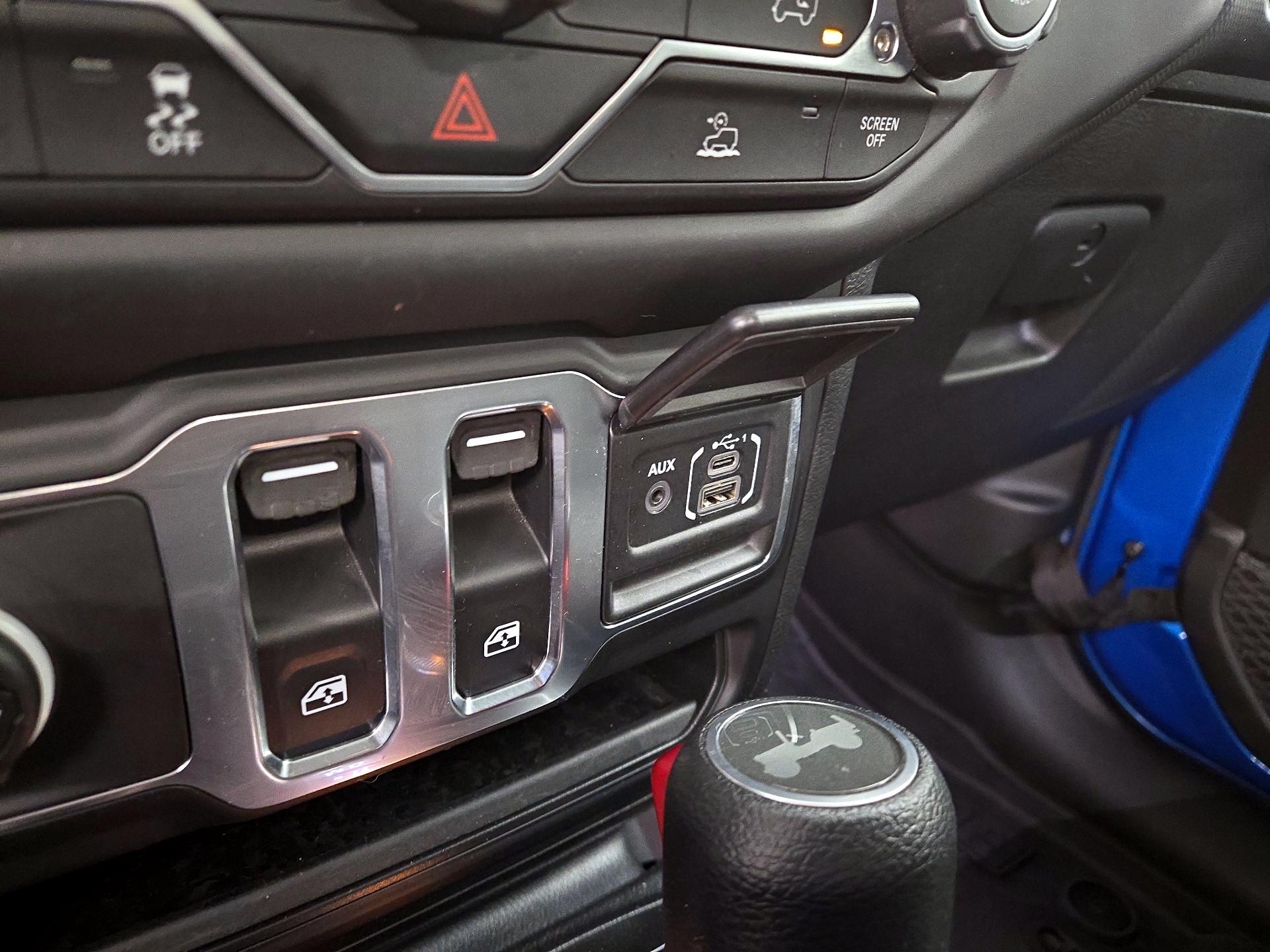 Thumbnail: 2023 Jeep Wrangler - 18