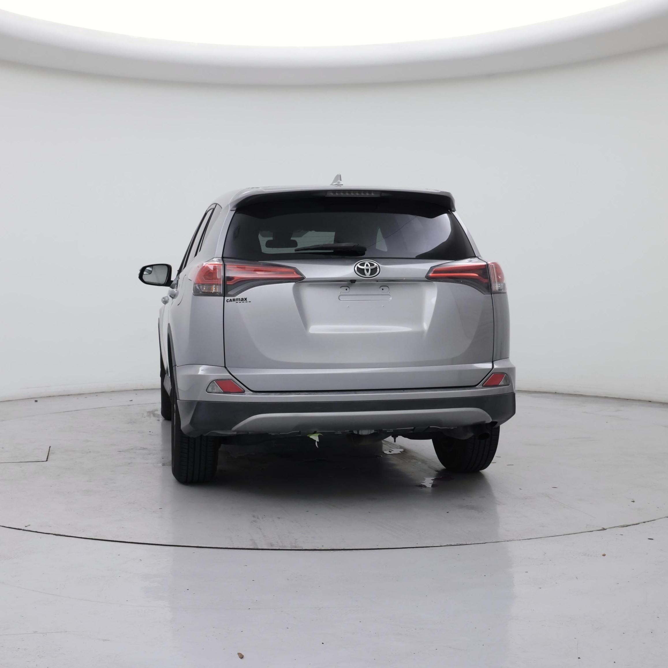 Thumbnail: 2018 Toyota RAV4 - 6