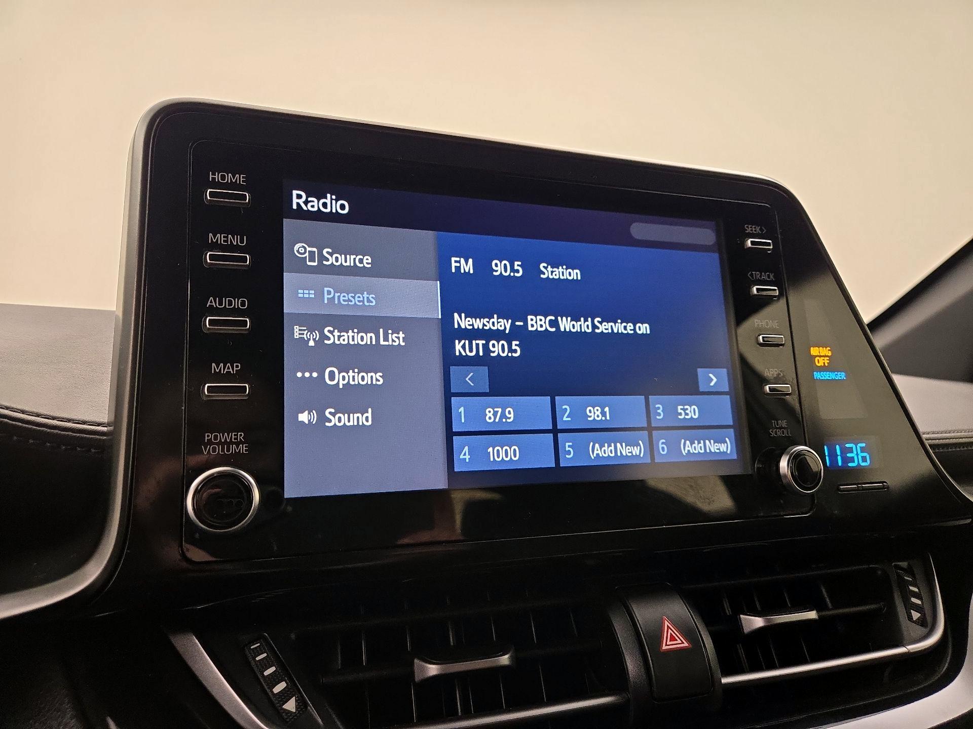 Thumbnail: 2019 Toyota C-HR - 15