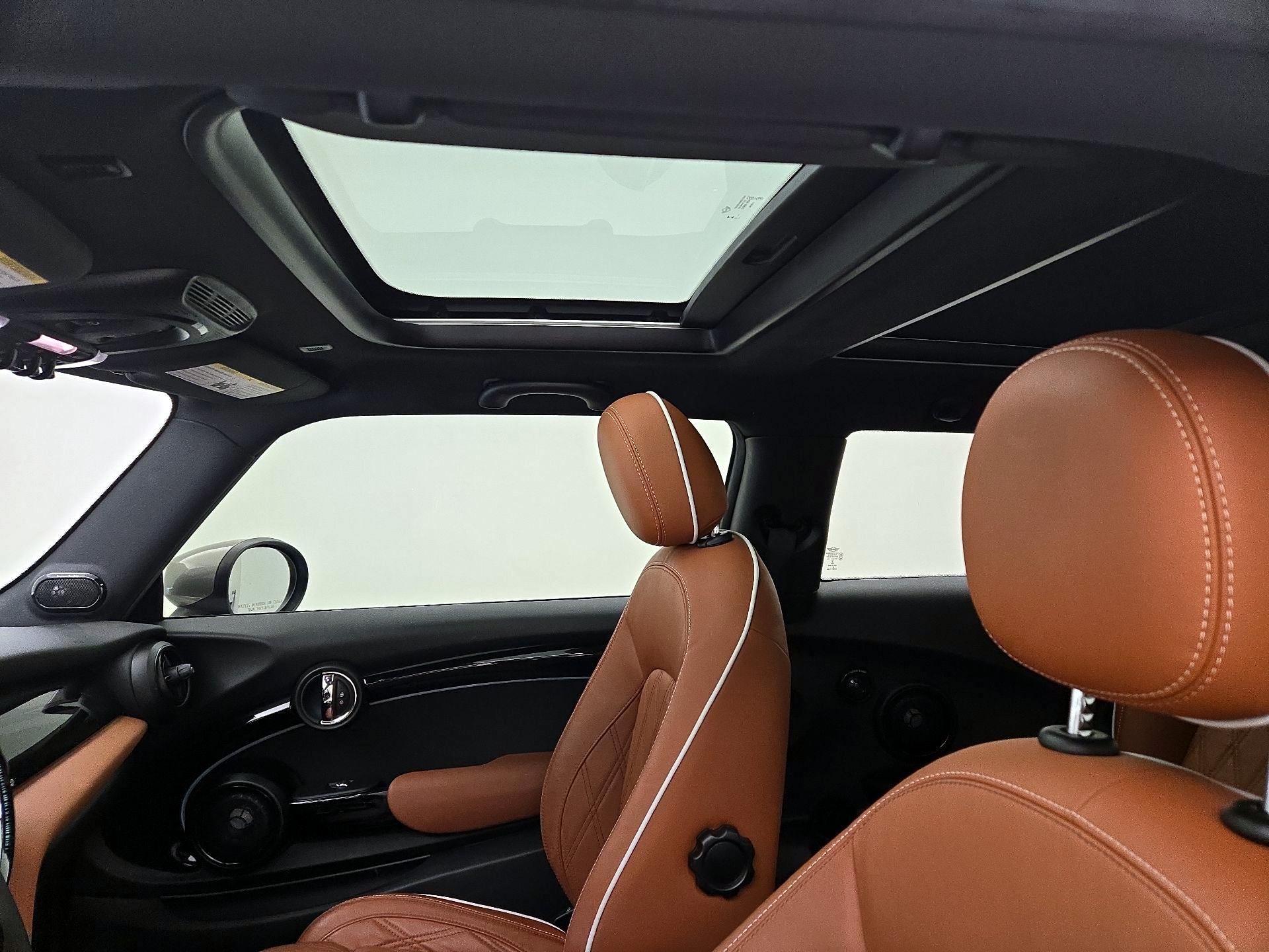 Thumbnail: 2023 MINI Cooper Hardtop - 20