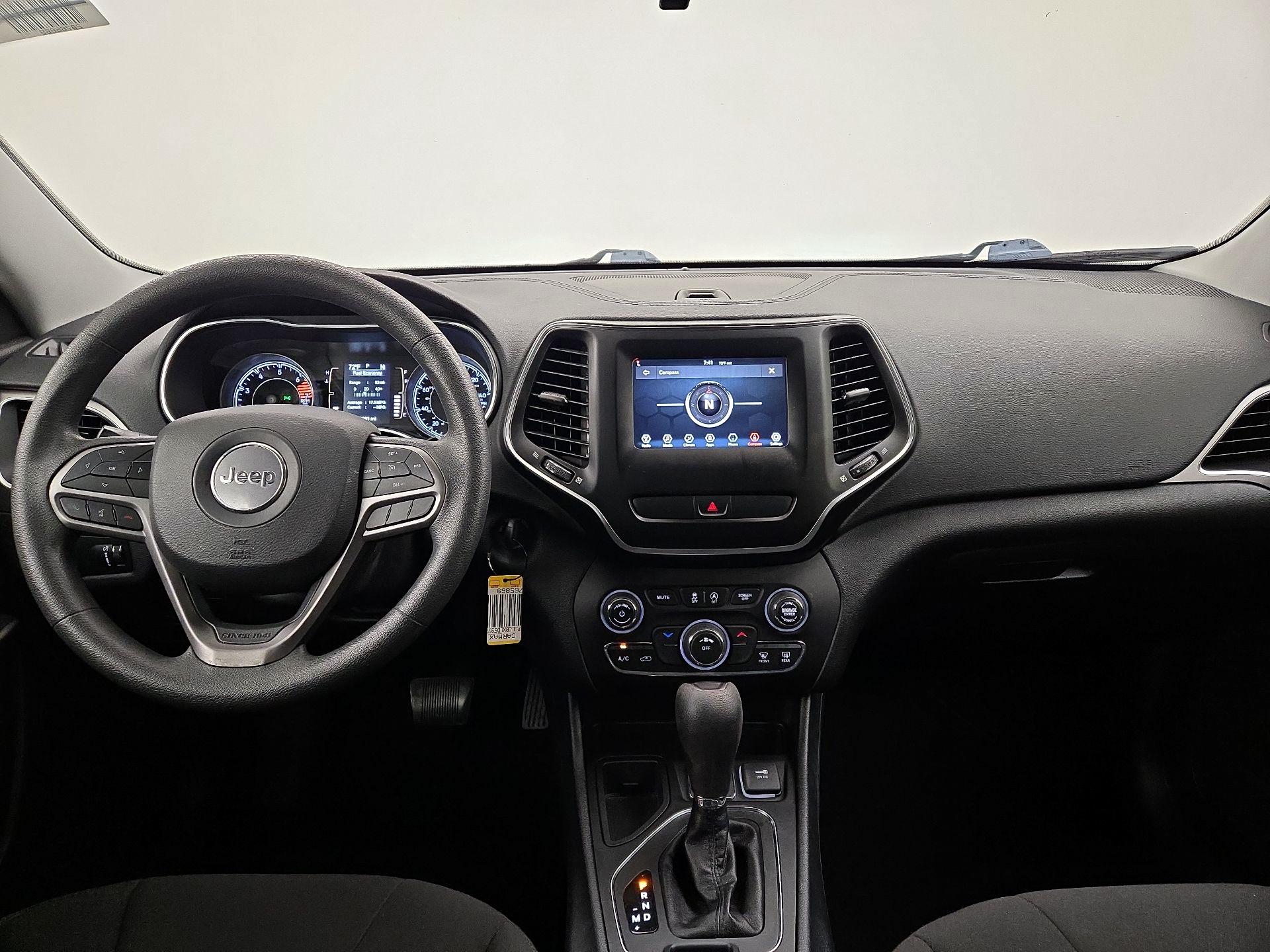 Thumbnail: 2020 Jeep Cherokee - 9