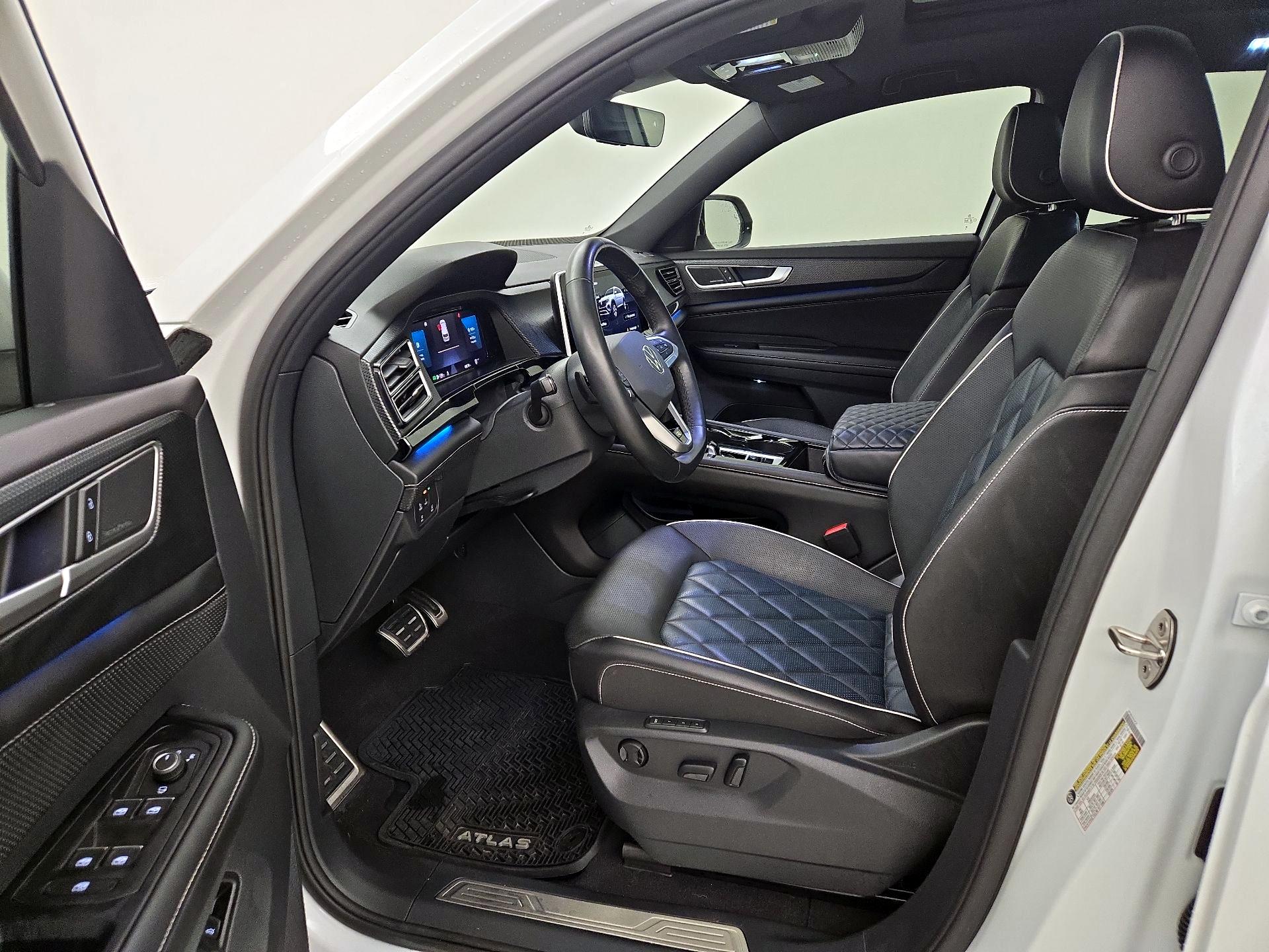 Thumbnail: 2024 Volkswagen Atlas - 11