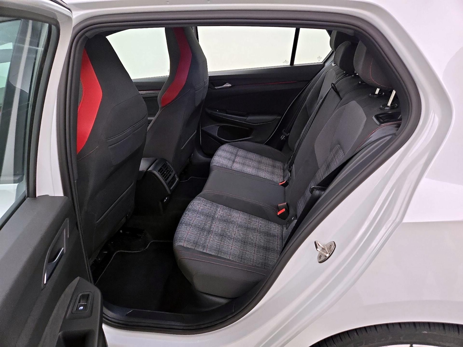 2024 Volkswagen Golf GTI S - Photo 20
