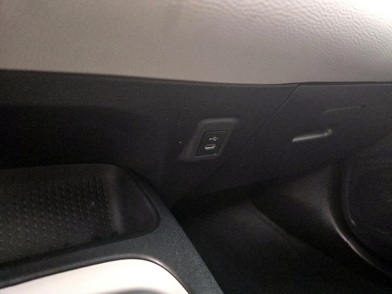 2024 Toyota Corolla LE - Photo 20