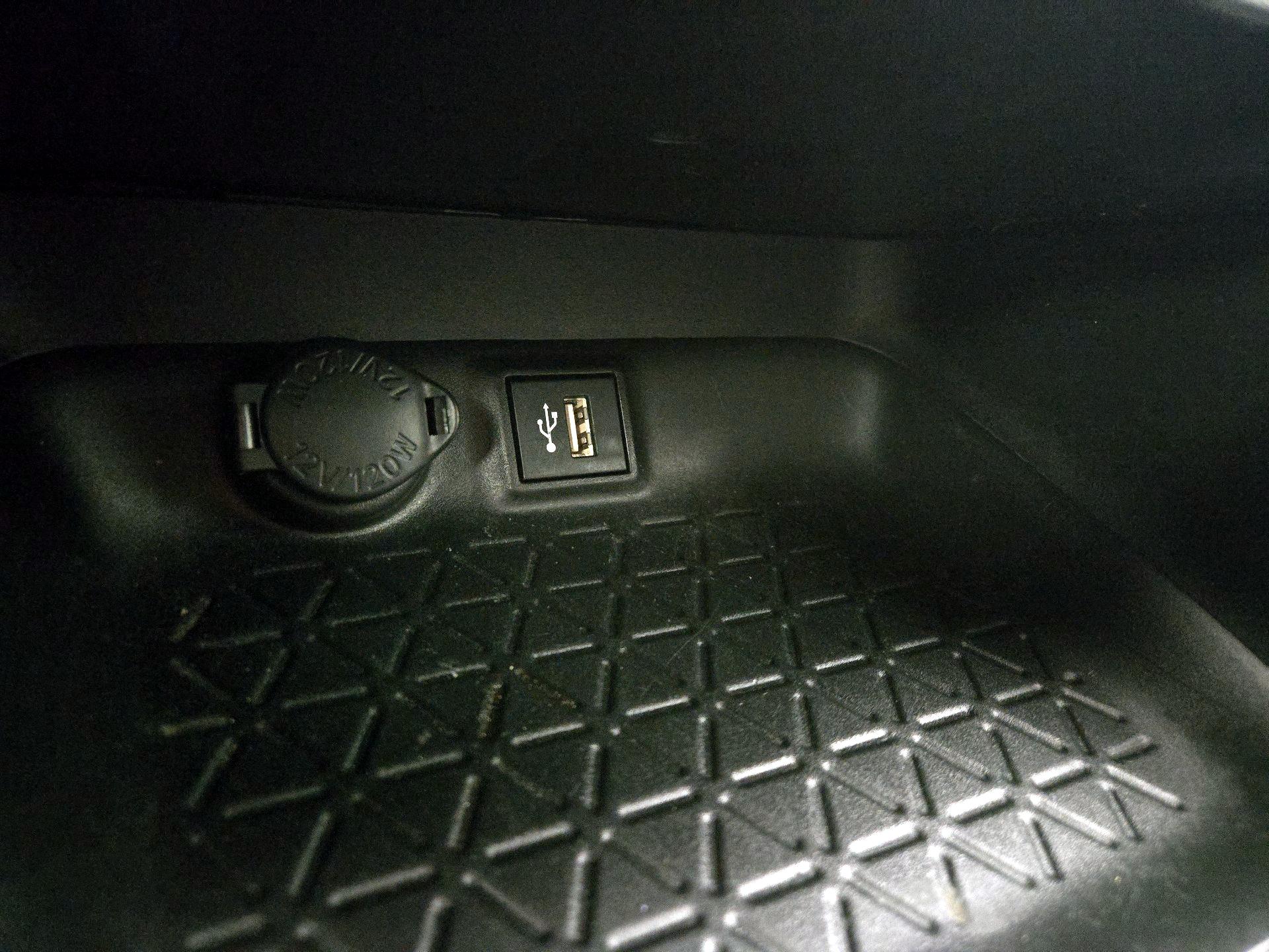 Thumbnail: 2023 Toyota RAV4 - 18