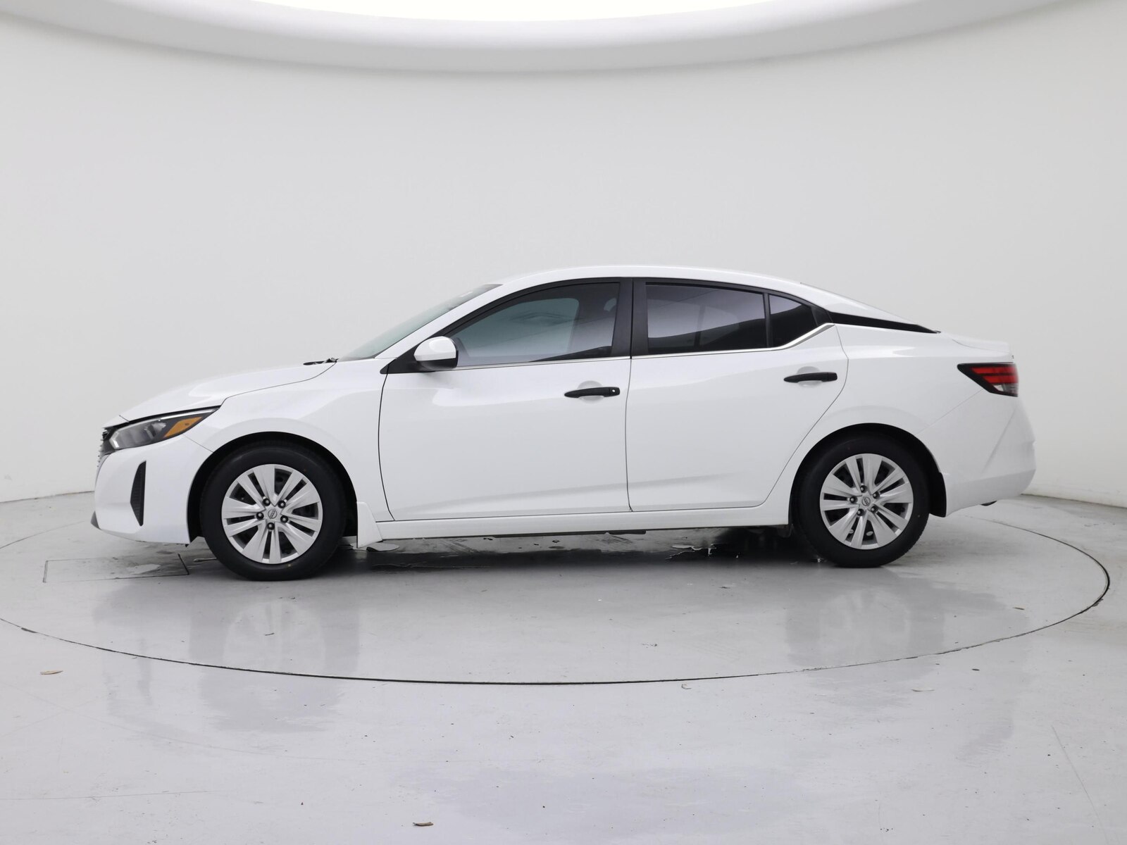 2025 Nissan Sentra S - Photo 4