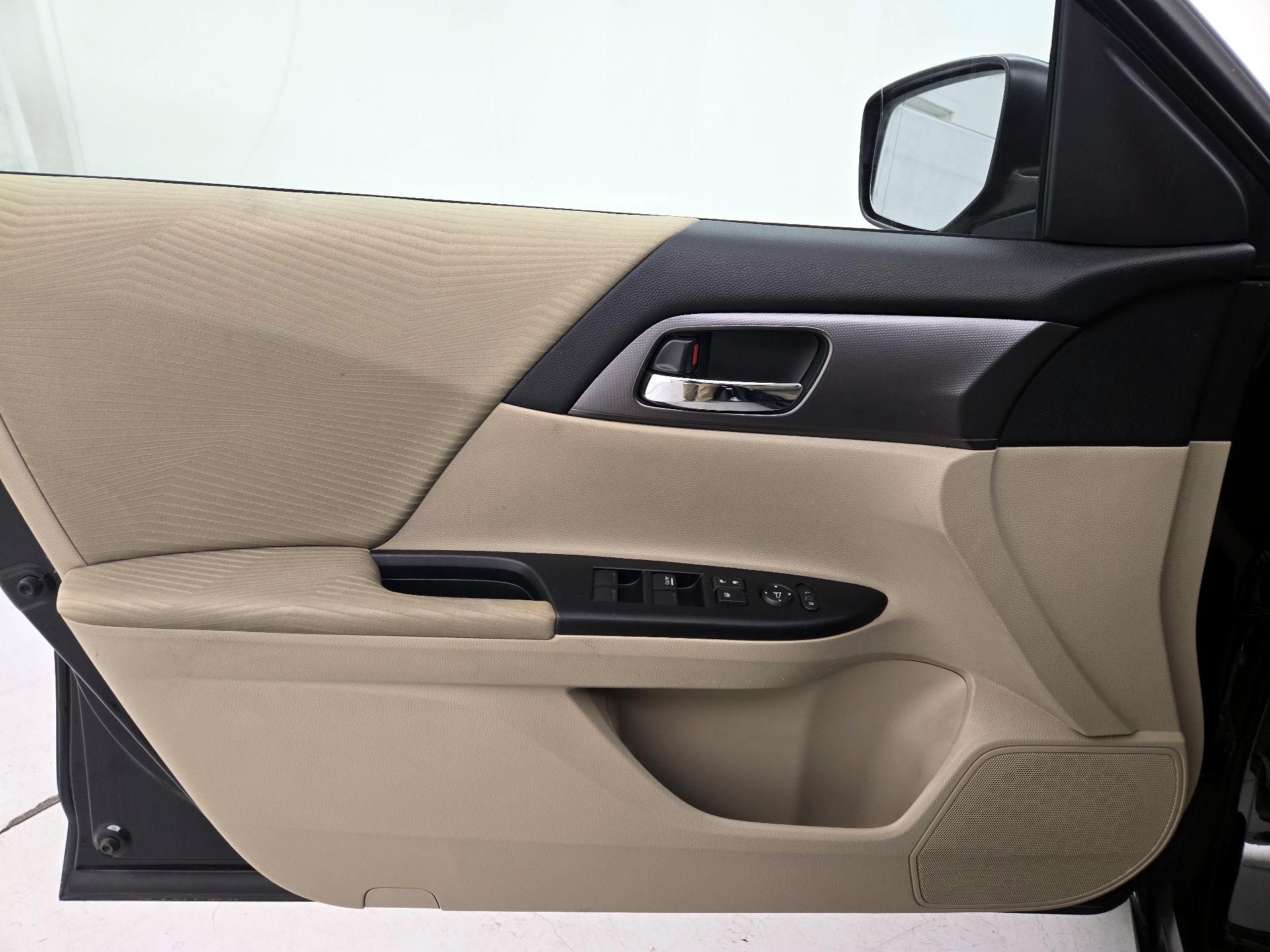 Thumbnail: 2014 Honda Accord - 12