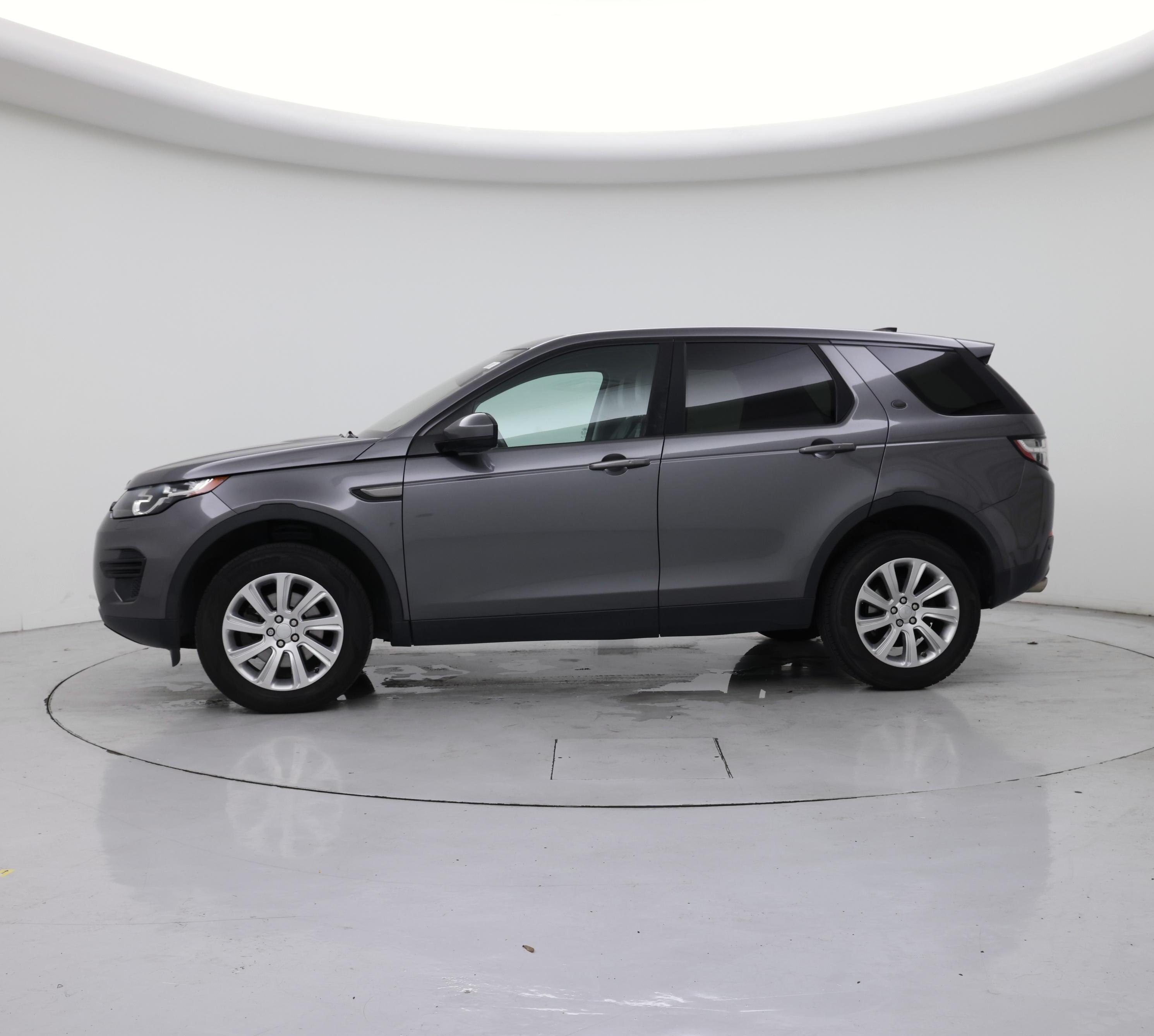 Thumbnail: 2017 Land Rover Discovery Sport - 3