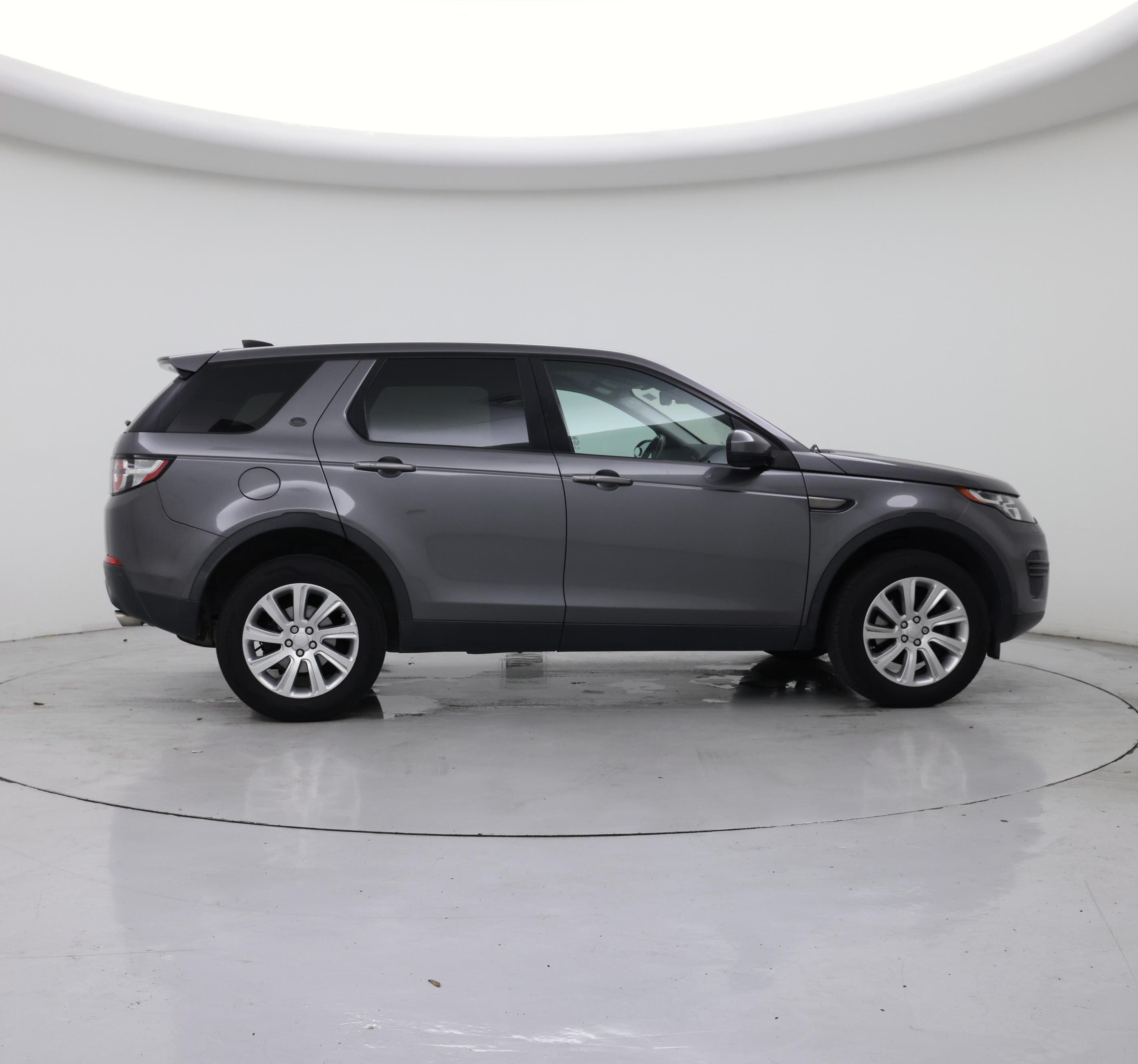 Thumbnail: 2017 Land Rover Discovery Sport - 7