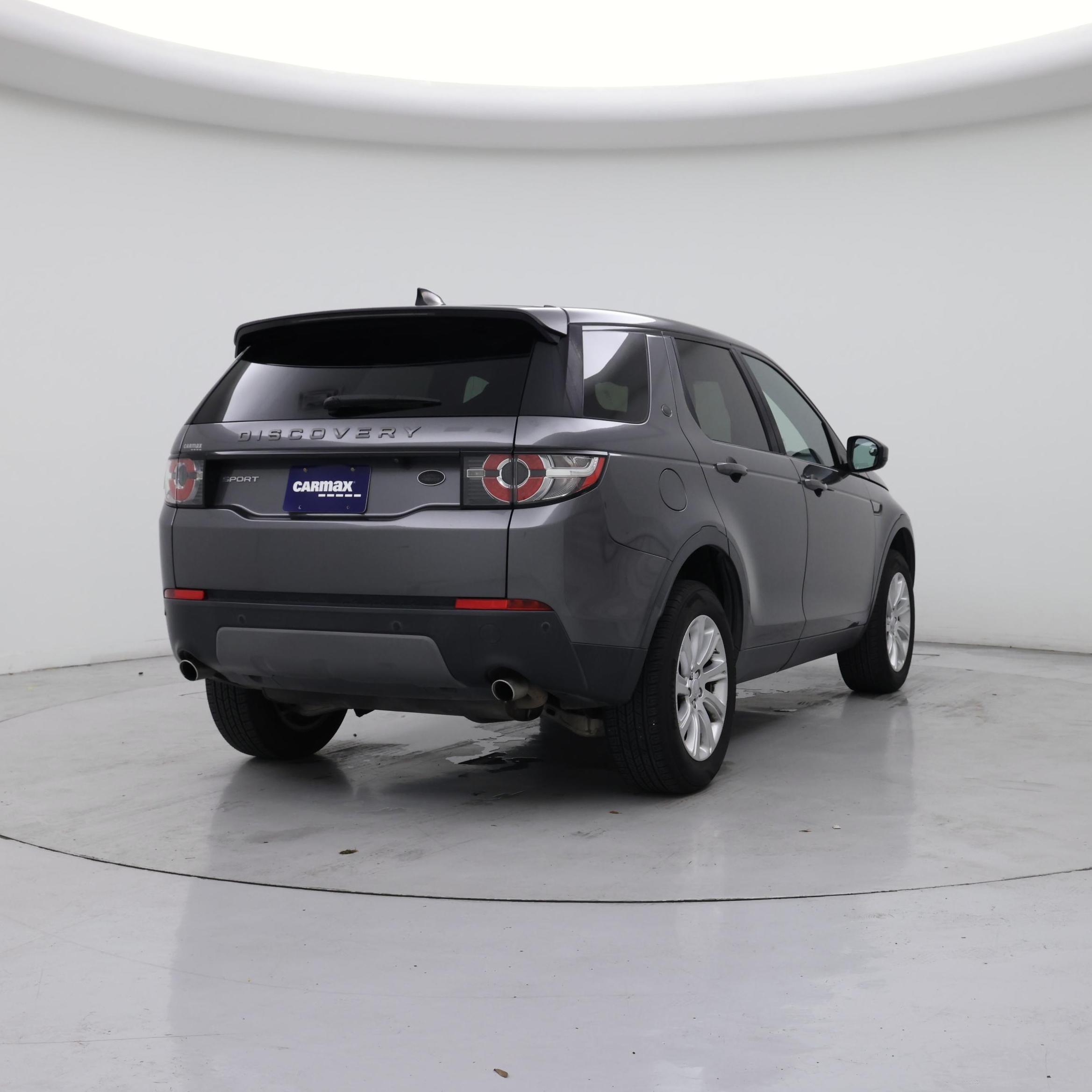 Thumbnail: 2017 Land Rover Discovery Sport - 8