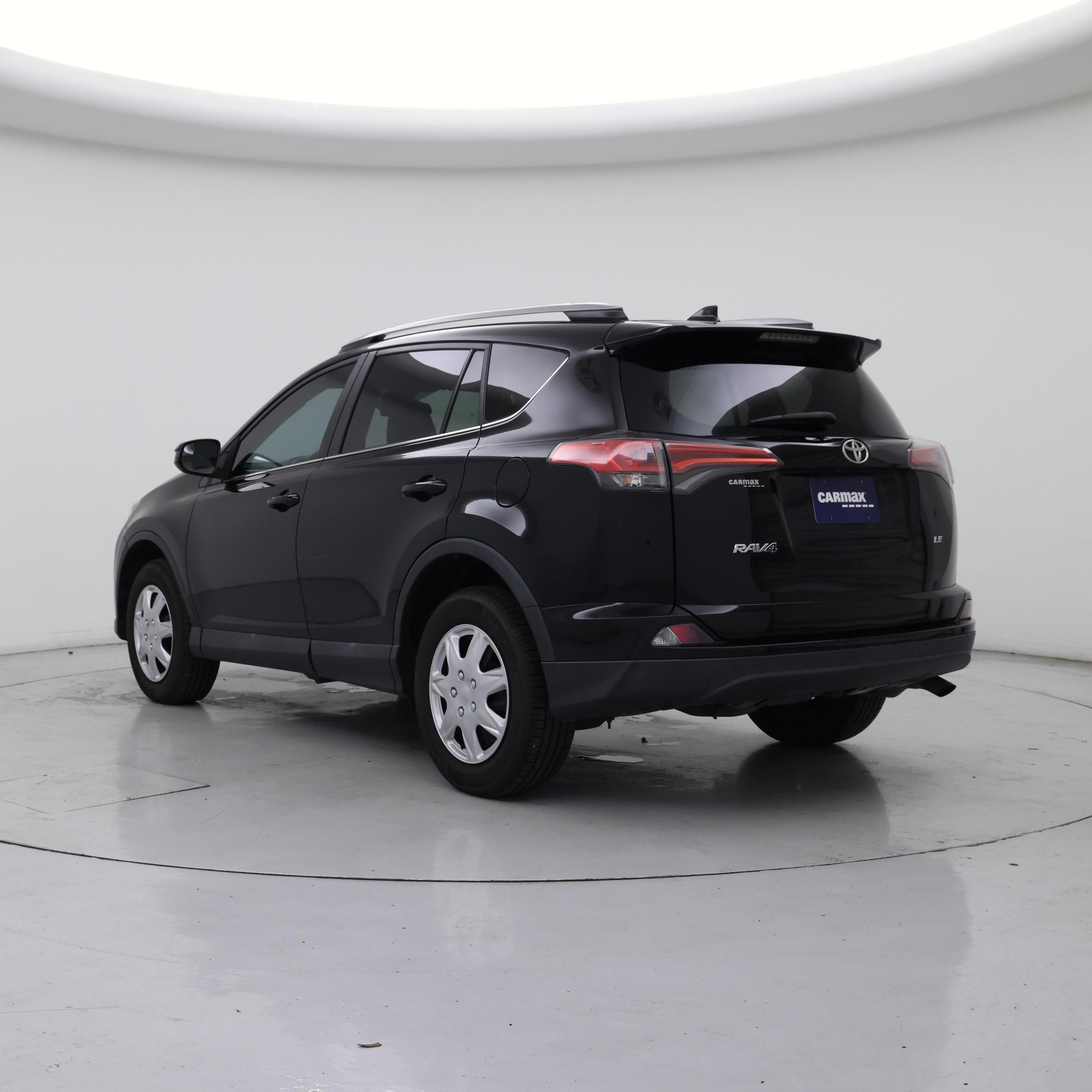 Thumbnail: 2018 Toyota RAV4 - 2