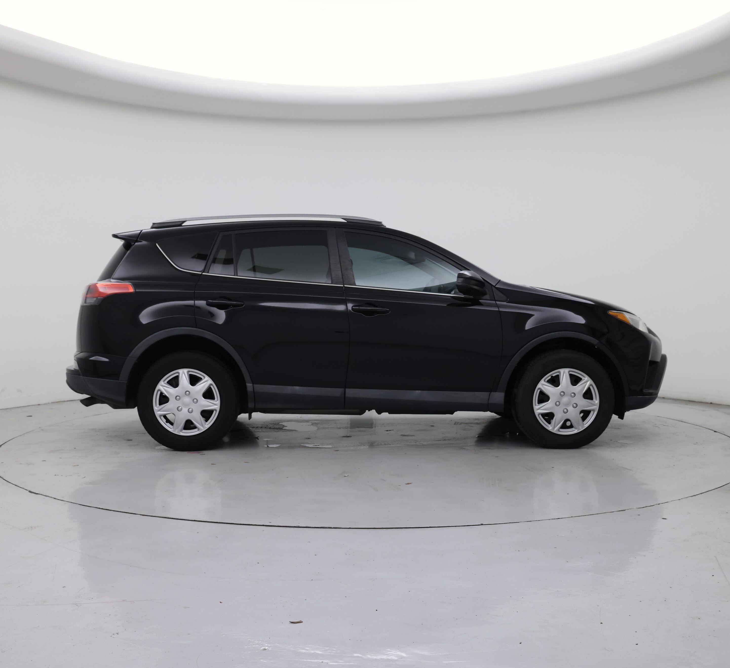 Thumbnail: 2018 Toyota RAV4 - 7