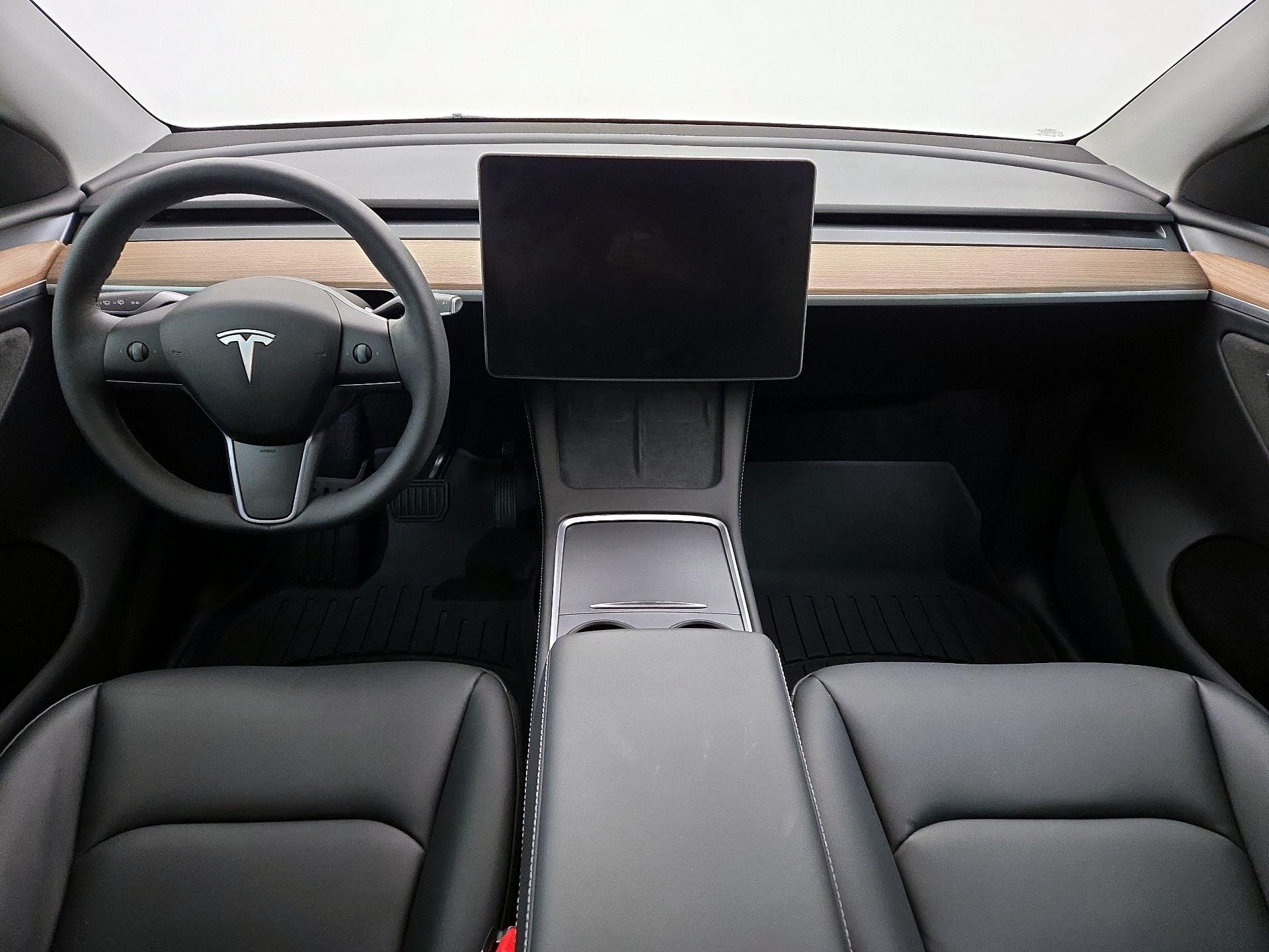 Thumbnail: 2024 Tesla Model Y - 9