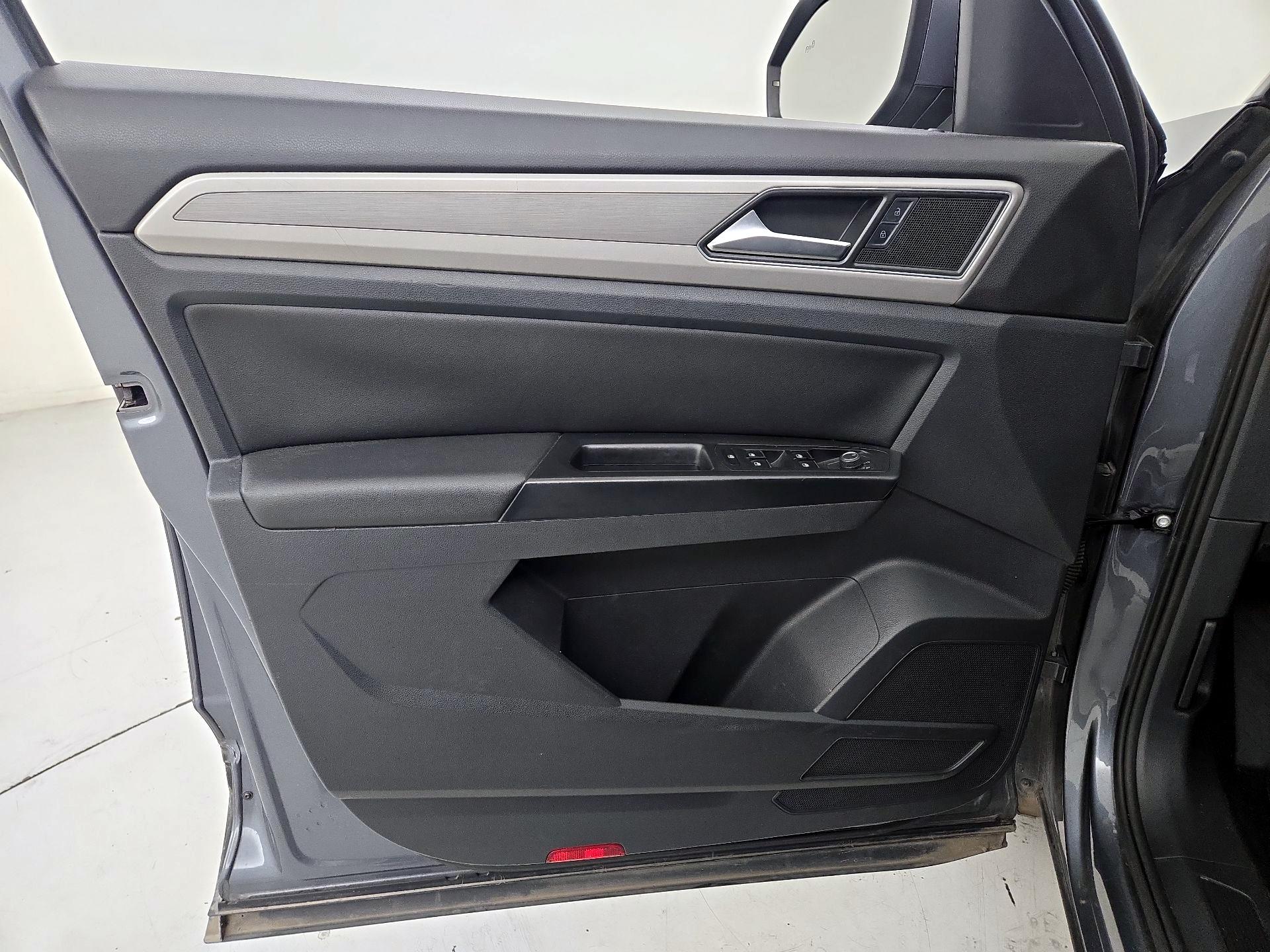 Thumbnail: 2019 Volkswagen Atlas - 12