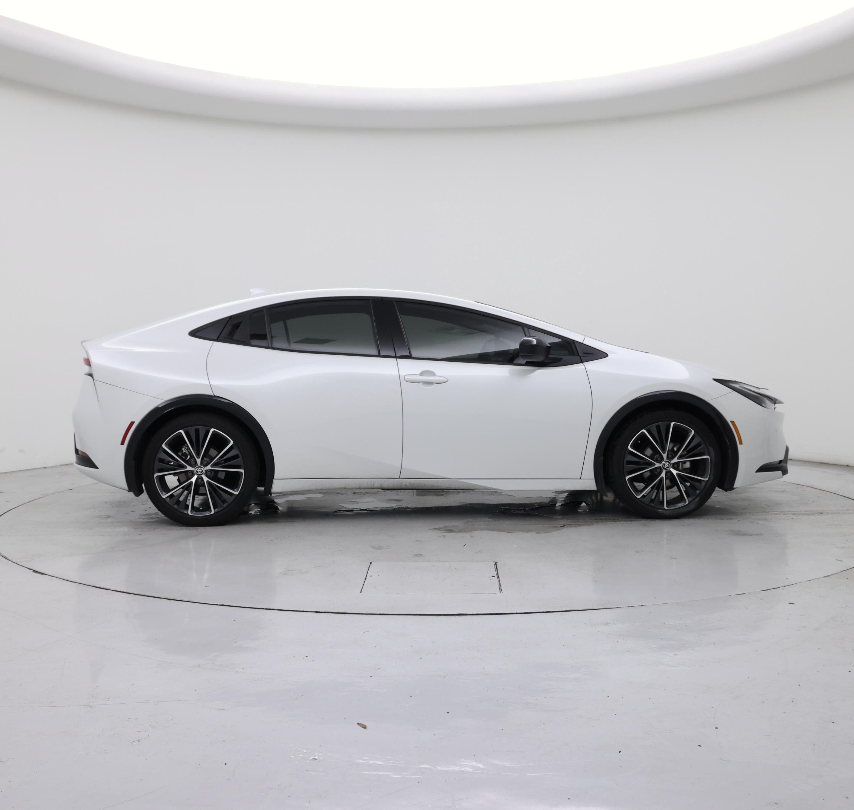 Thumbnail: 2023 Toyota Prius - 7