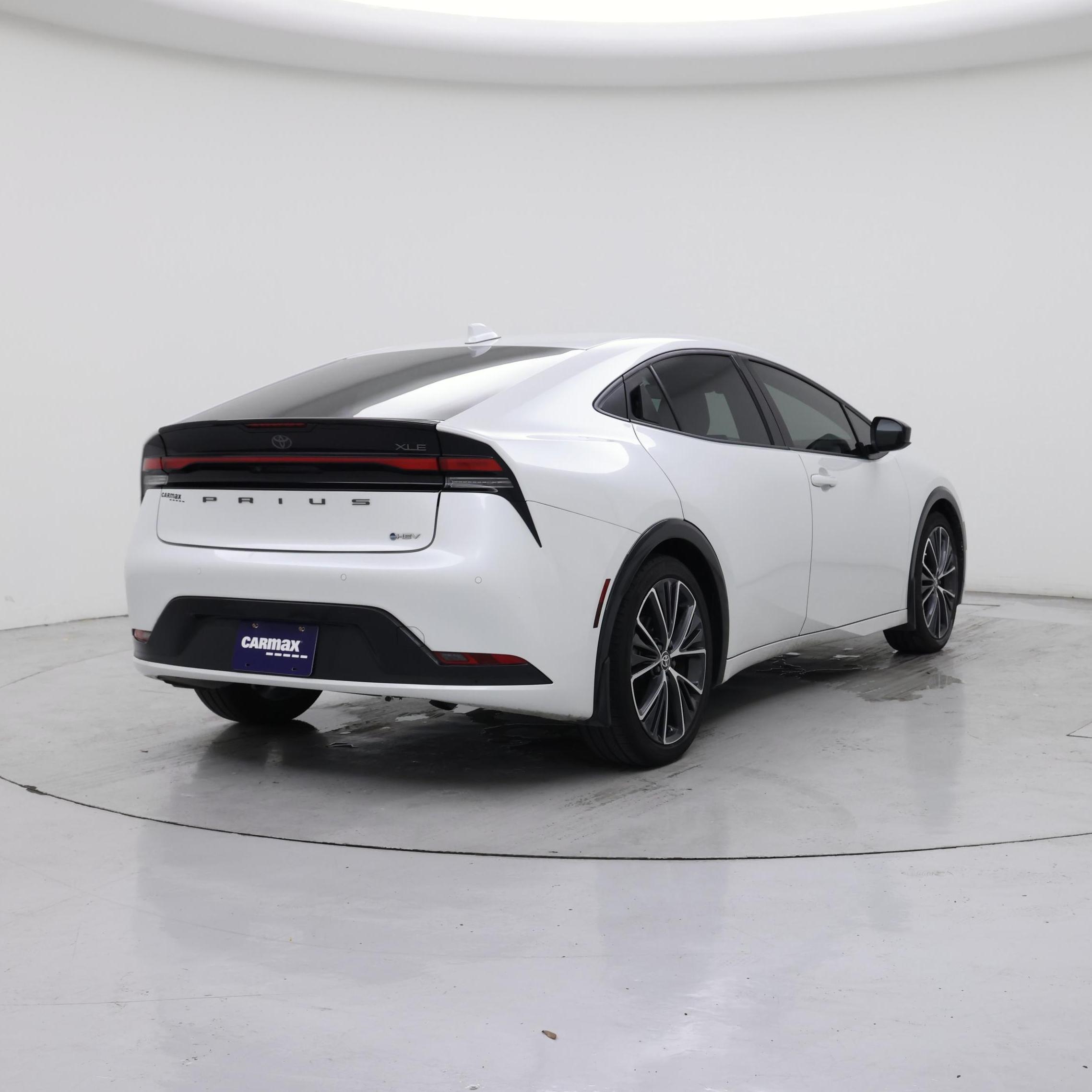 Thumbnail: 2023 Toyota Prius - 8