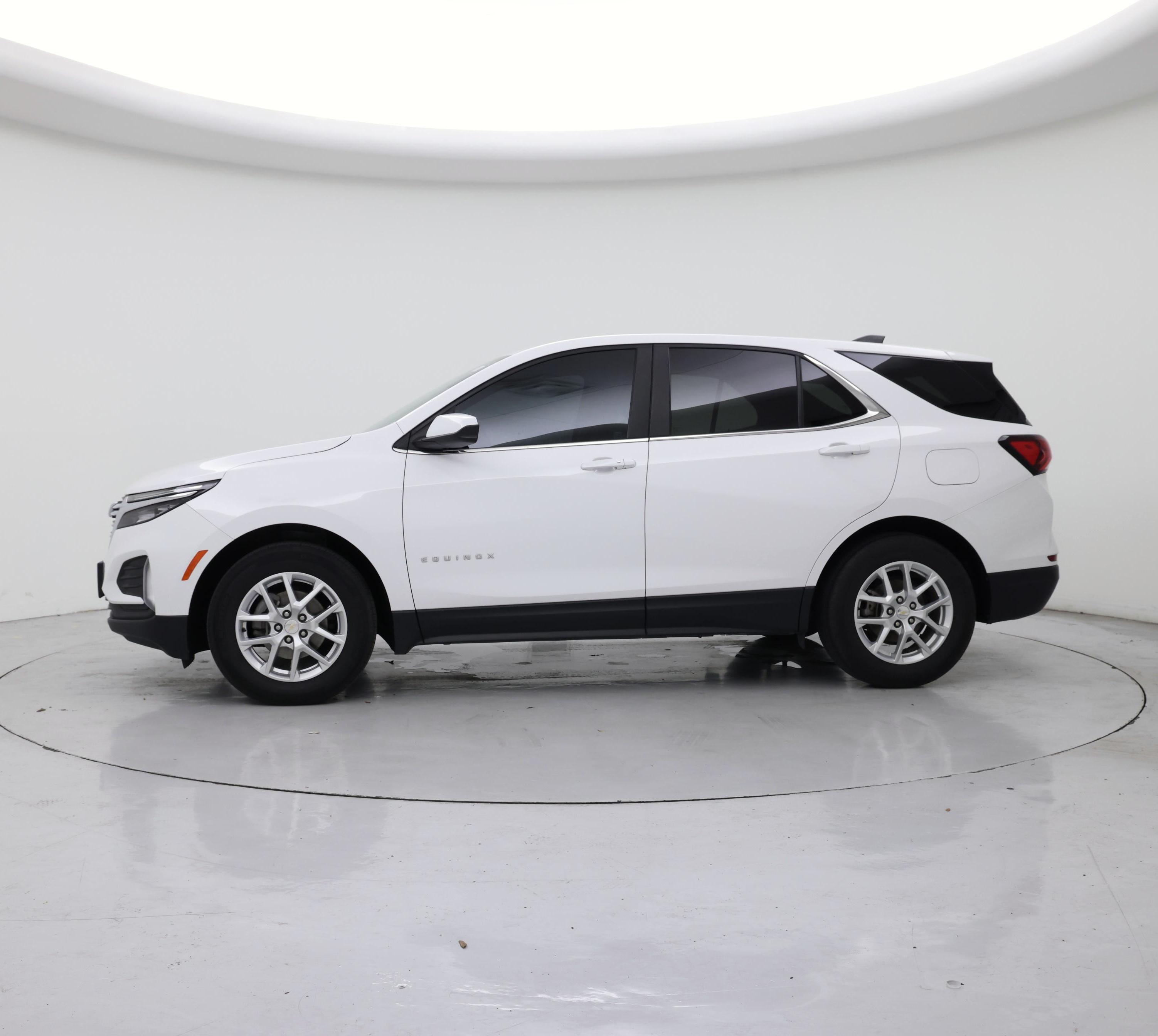 Thumbnail: 2023 Chevrolet Equinox - 3
